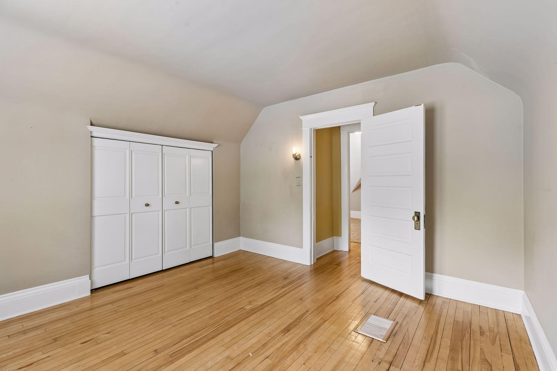 View of Residential at 1782 Marshall Avenue, Saint Paul MN 55104, Saint Paul (25 of 43) - Mike Wilen | Minnesota Team Real Estate