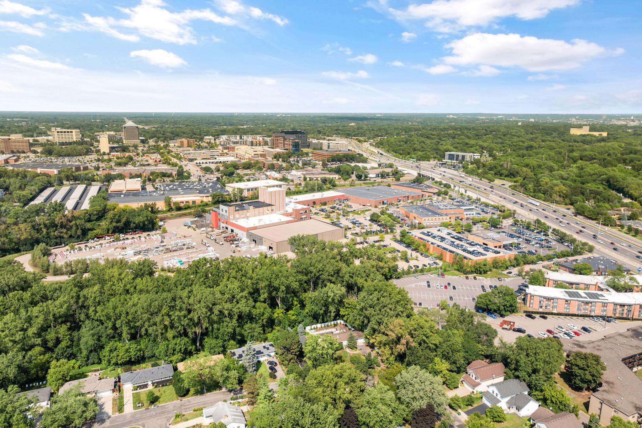 View of Residential at 2636 Yosemite Avenue, Saint Louis Park MN 55416, Saint Louis Park (65 of 72) - Mike Wilen | Minnesota Team Real Estate