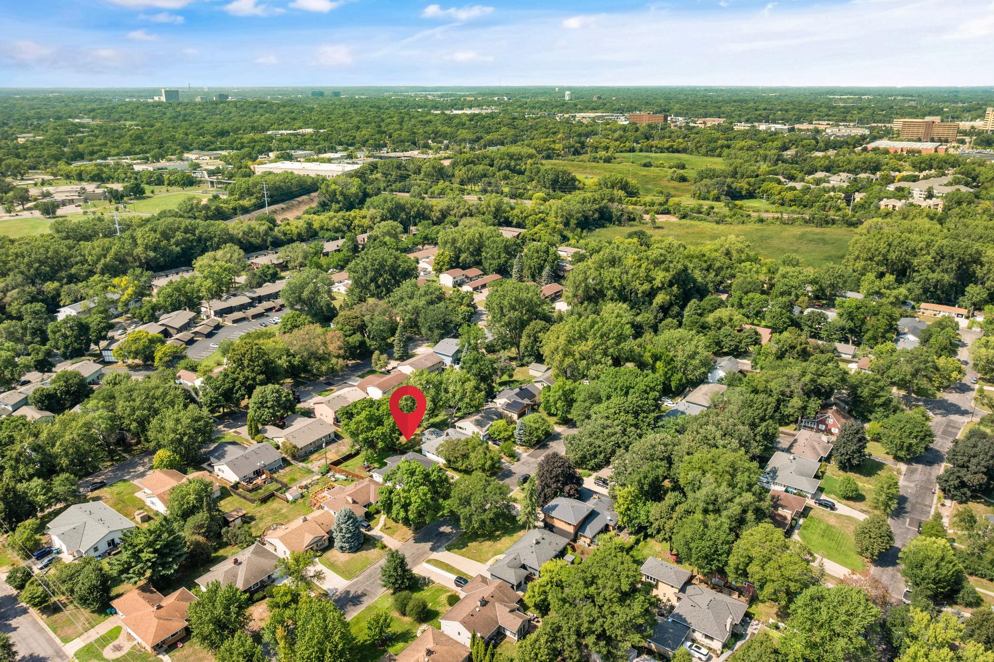 View of Residential at 2636 Yosemite Avenue, Saint Louis Park MN 55416, Saint Louis Park (64 of 72) - Mike Wilen | Minnesota Team Real Estate