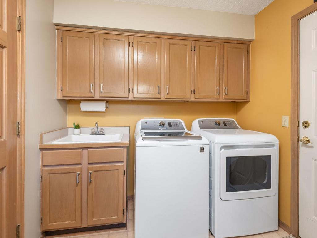 View of Residential at 8401 Passfield Turn, Maple Grove MN 55311, Maple Grove (15 of 39) - Mike Wilen | Minnesota Team Real Estate