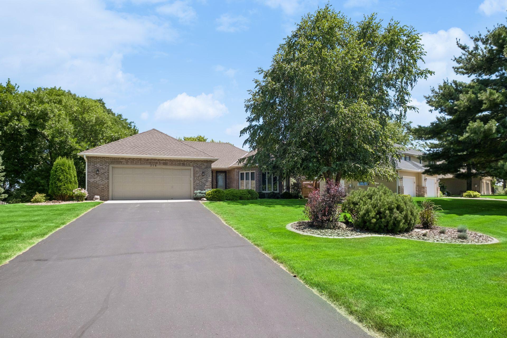 View of Residential at 314 Wedgewood Drive, Mahtomedi MN 55115, Mahtomedi (2 of 9) - Mike Wilen | Minnesota Team Real Estate