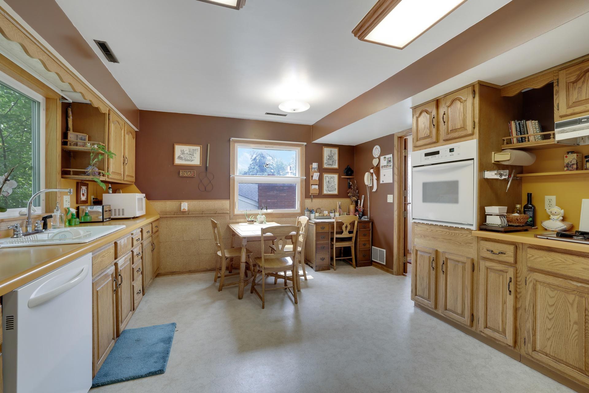 View of Residential at 1826 Alameda Street, Roseville MN 55113, Roseville (10 of 50) - Mike Wilen | Minnesota Team Real Estate