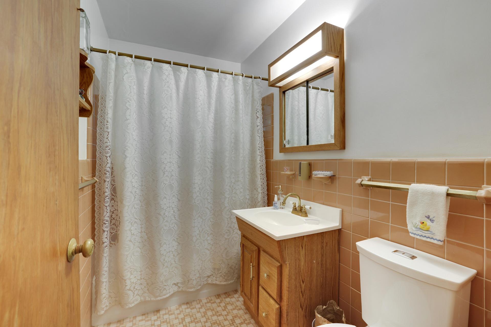 View of Residential at 1826 Alameda Street, Roseville MN 55113, Roseville (29 of 50) - Mike Wilen | Minnesota Team Real Estate