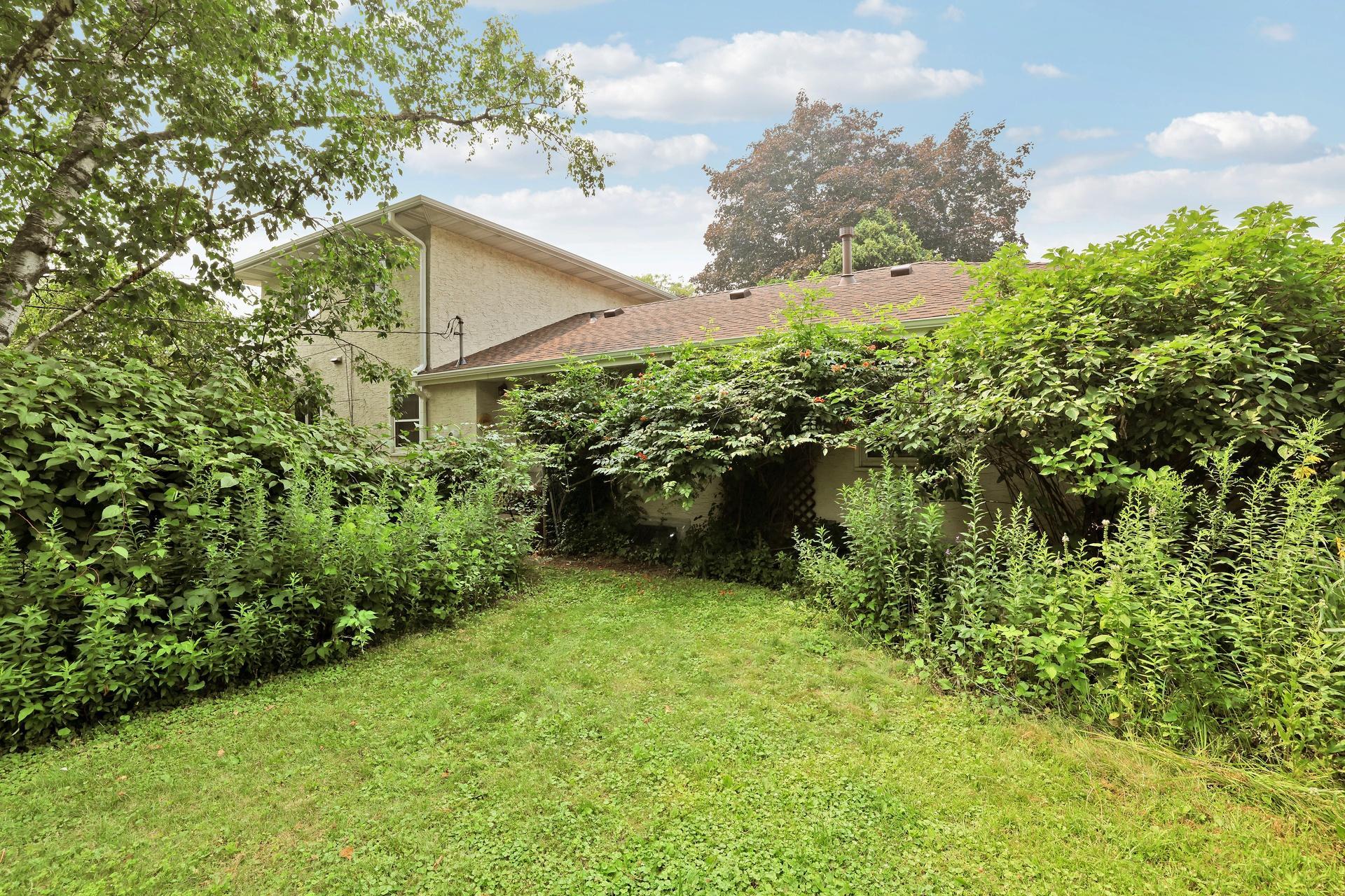 View of Residential at 1826 Alameda Street, Roseville MN 55113, Roseville (44 of 50) - Mike Wilen | Minnesota Team Real Estate