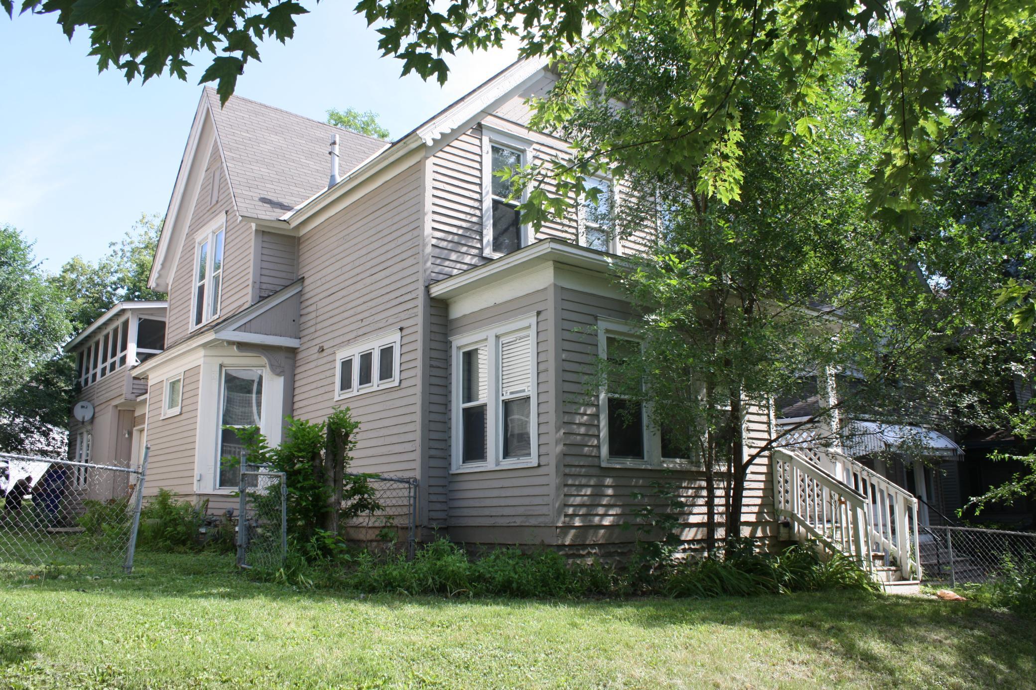View of Duplex Up and Down at 833 3rd Street, Saint Paul - Mike Wilen | Minnesota Team Real Estate