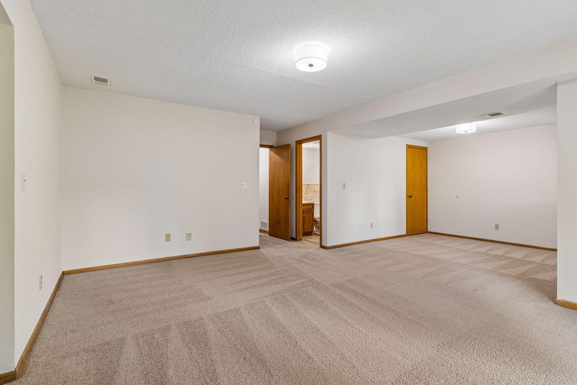 View of Residential at 3149 Farnum Drive, Eagan MN 55121, Eagan (29 of 44) - Mike Wilen | Minnesota Team Real Estate