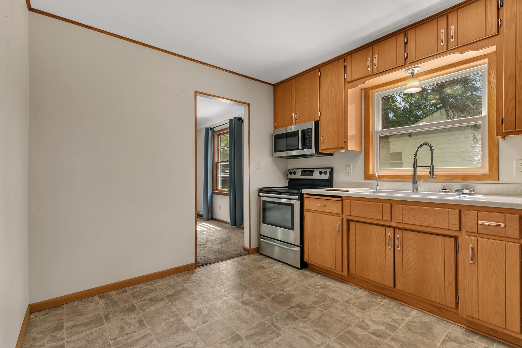 View of Residential at 1727 14th Avenue, Saint Cloud MN 56301, Saint Cloud (11 of 21) - Mike Wilen | Minnesota Team Real Estate