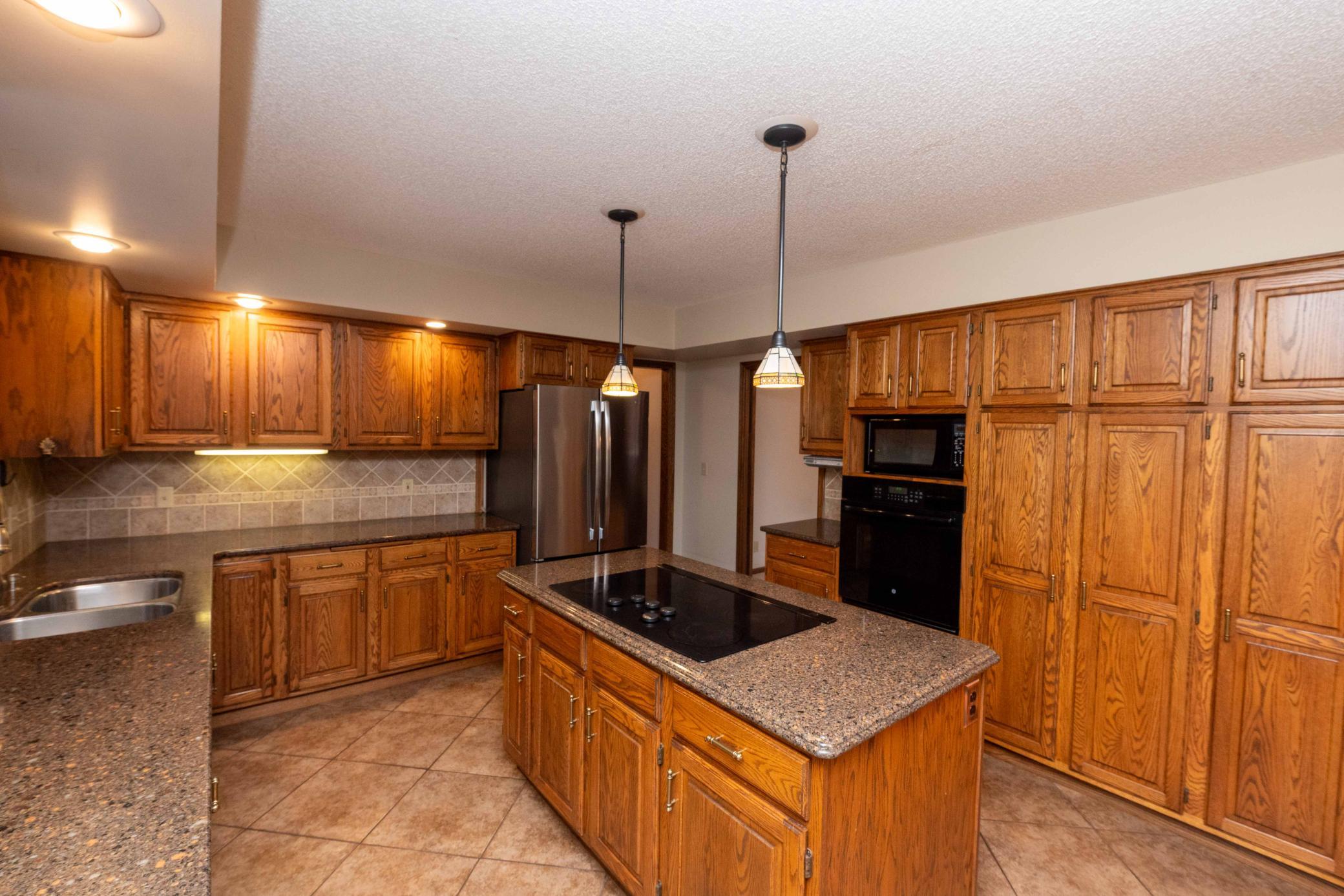 View of Residential at 1820 Interlachen Alcove, Woodbury MN 55125, Woodbury (31 of 136) - Mike Wilen | Minnesota Team Real Estate