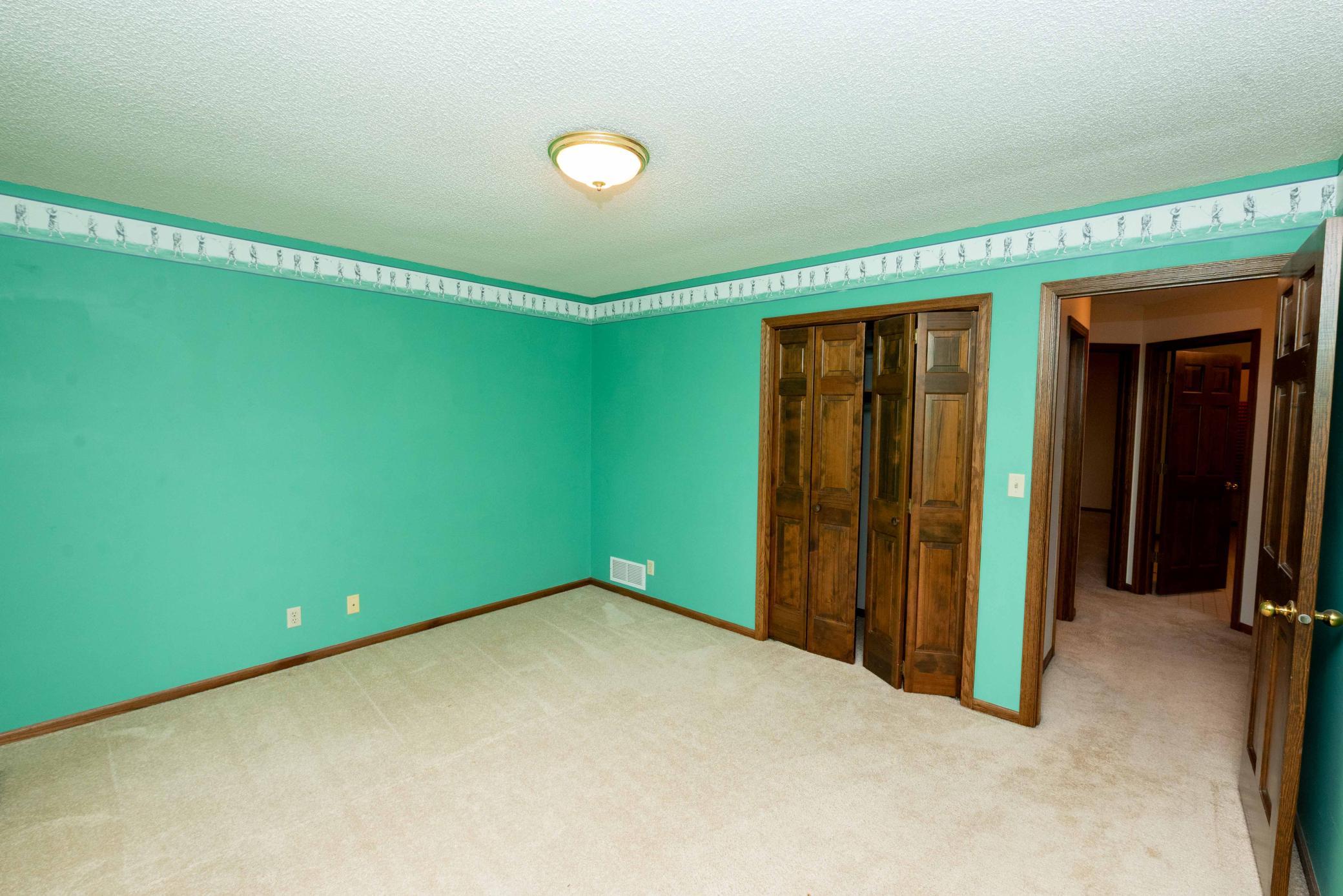 View of Residential at 1820 Interlachen Alcove, Woodbury MN 55125, Woodbury (81 of 136) - Mike Wilen | Minnesota Team Real Estate