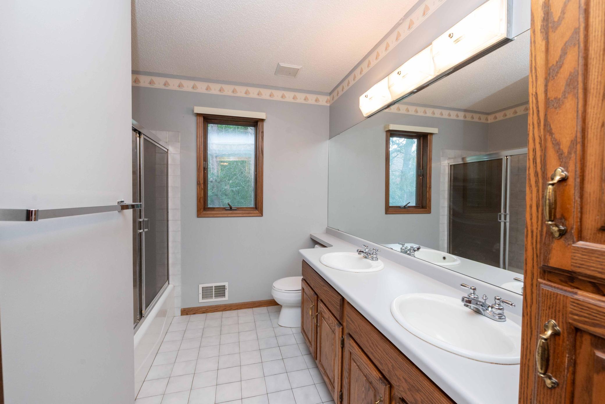 View of Residential at 1820 Interlachen Alcove, Woodbury MN 55125, Woodbury (80 of 136) - Mike Wilen | Minnesota Team Real Estate