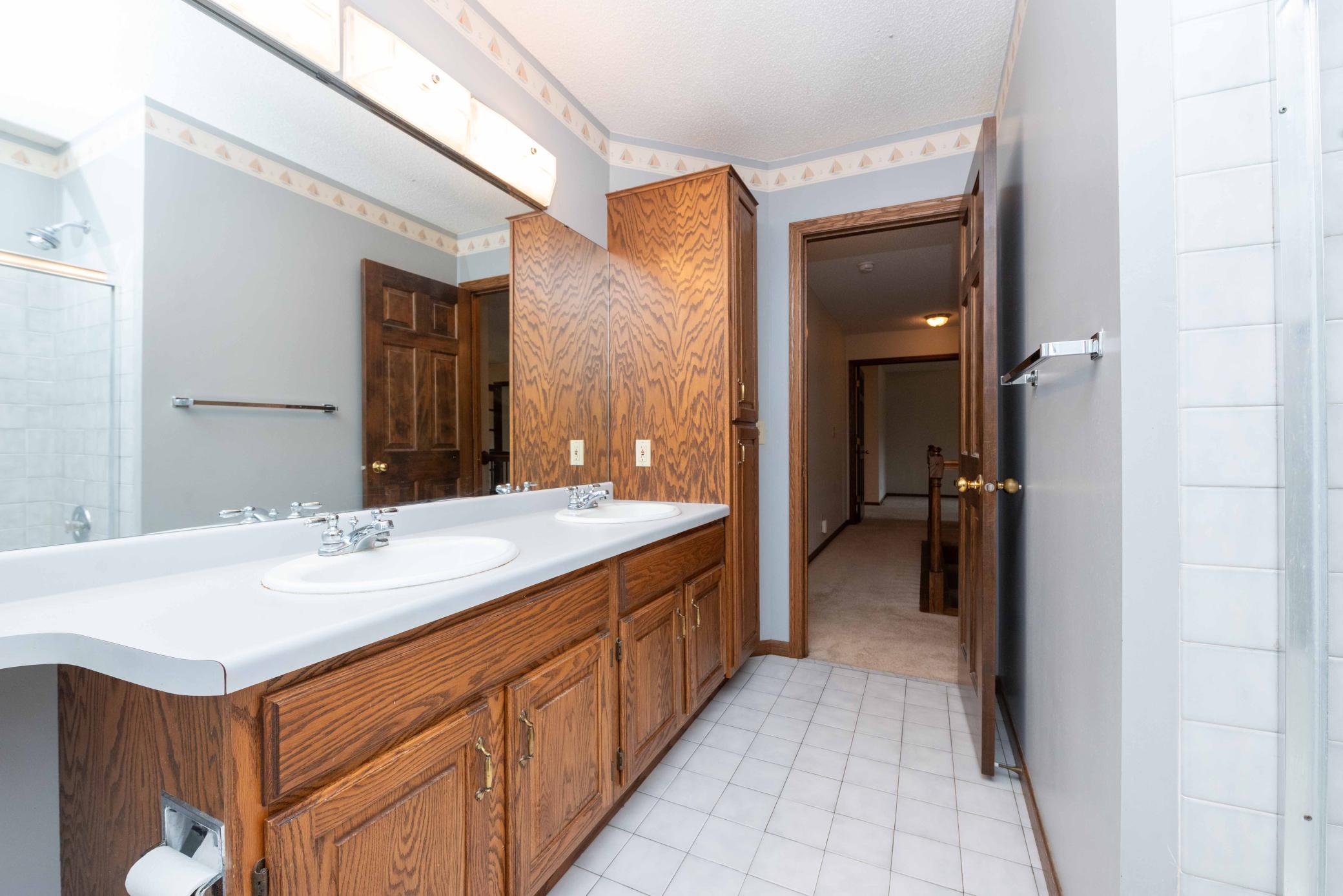 View of Residential at 1820 Interlachen Alcove, Woodbury MN 55125, Woodbury (79 of 136) - Mike Wilen | Minnesota Team Real Estate