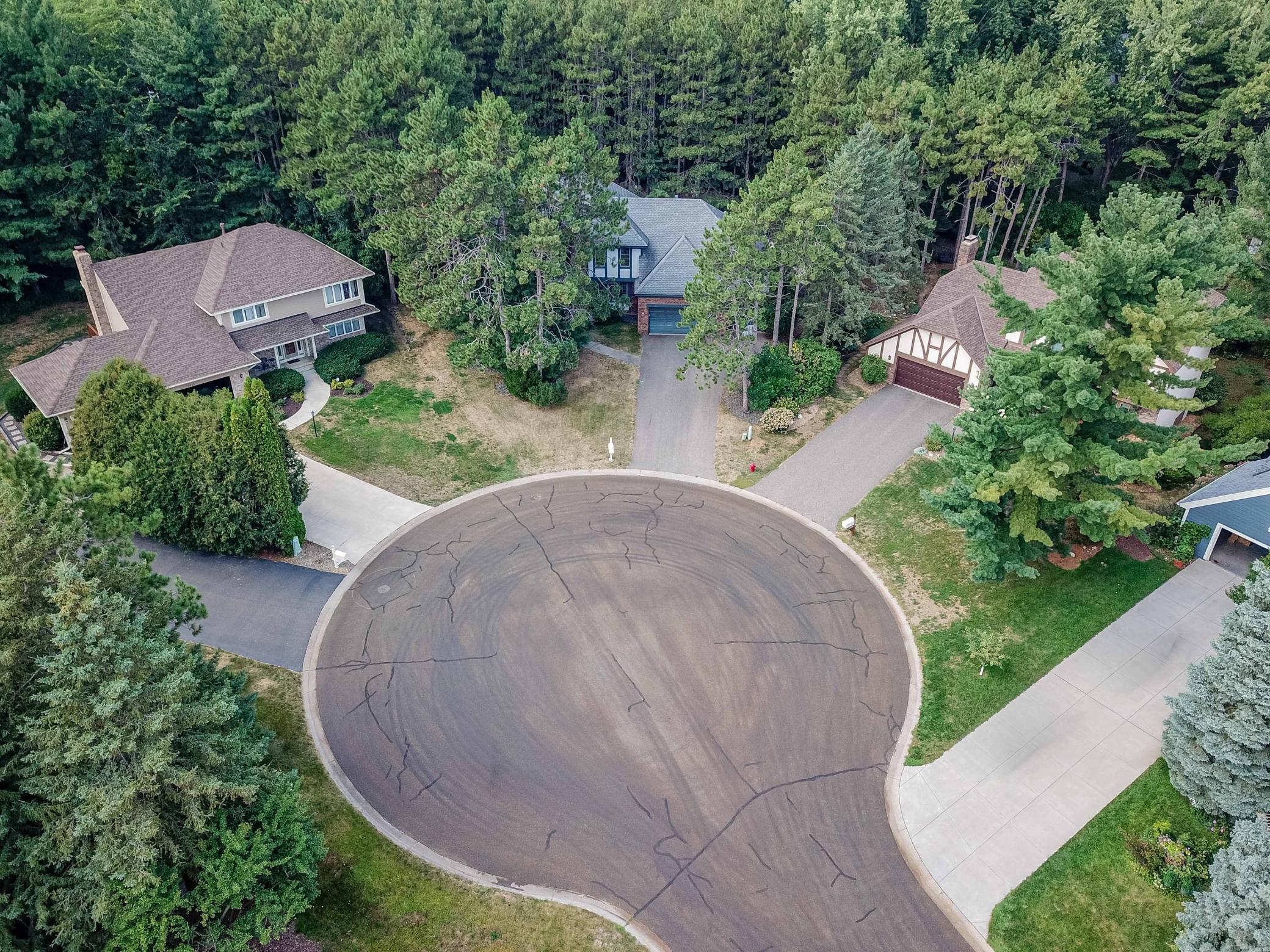 View of Residential at 1820 Interlachen Alcove, Woodbury MN 55125, Woodbury (132 of 136) - Mike Wilen | Minnesota Team Real Estate