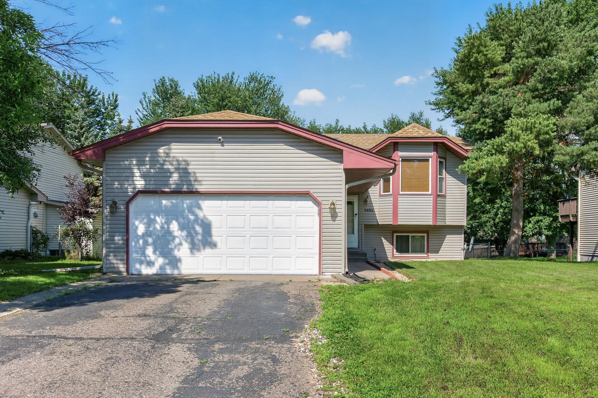 View of Residential at 1652 84th Court, Brooklyn Park MN 55444, Brooklyn Park (3 of 40) - Mike Wilen | Minnesota Team Real Estate