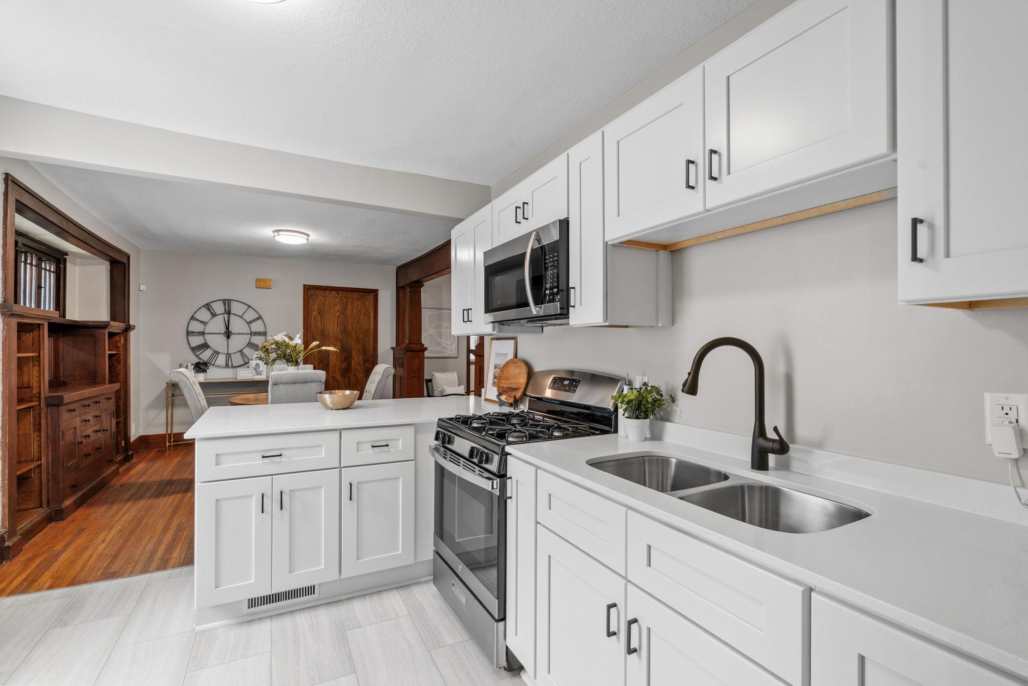 View of Residential at 3550 4th Street, Minneapolis MN 55412, Minneapolis (4 of 34) - Mike Wilen | Minnesota Team Real Estate