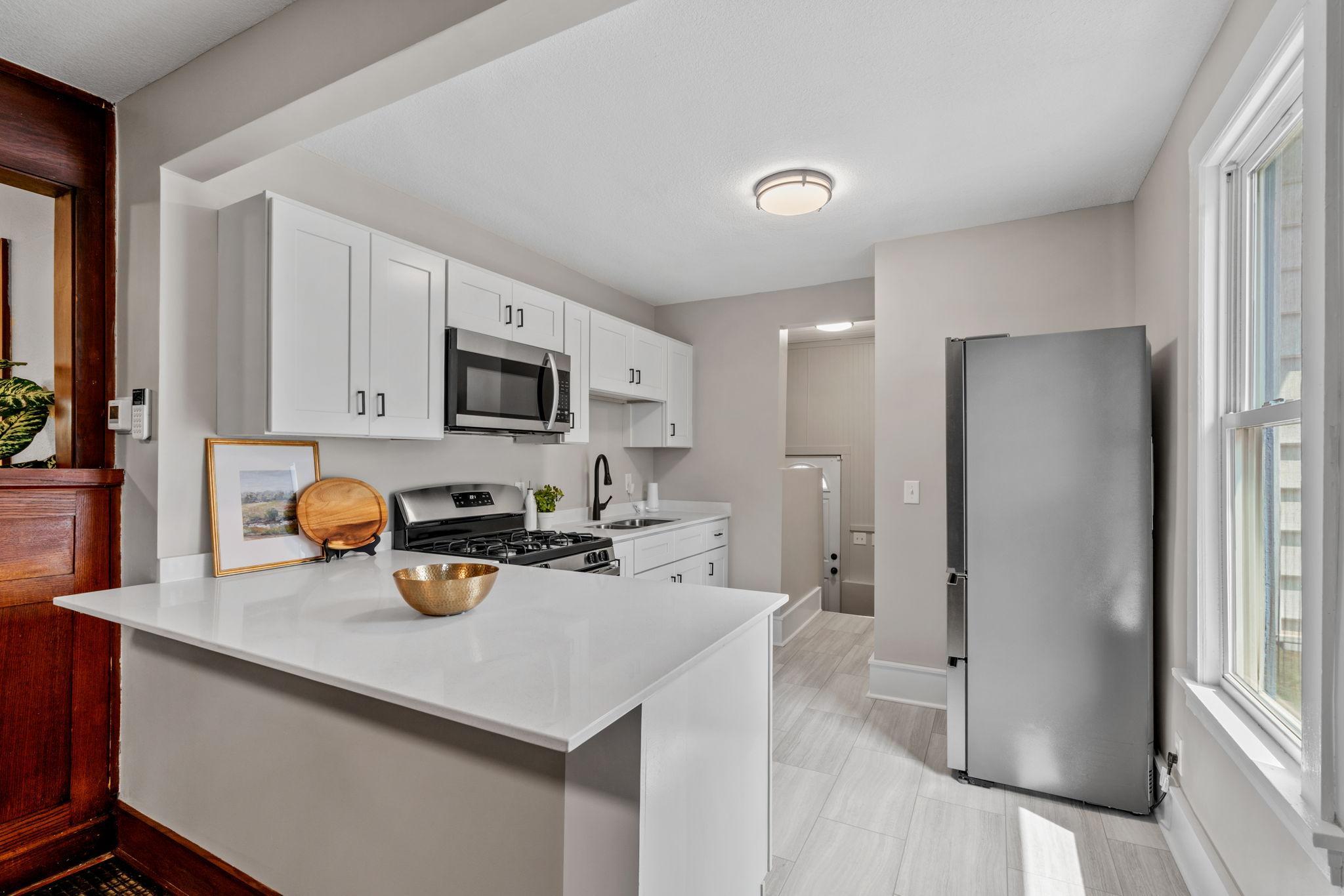 View of Residential at 3550 4th Street, Minneapolis MN 55412, Minneapolis (12 of 34) - Mike Wilen | Minnesota Team Real Estate