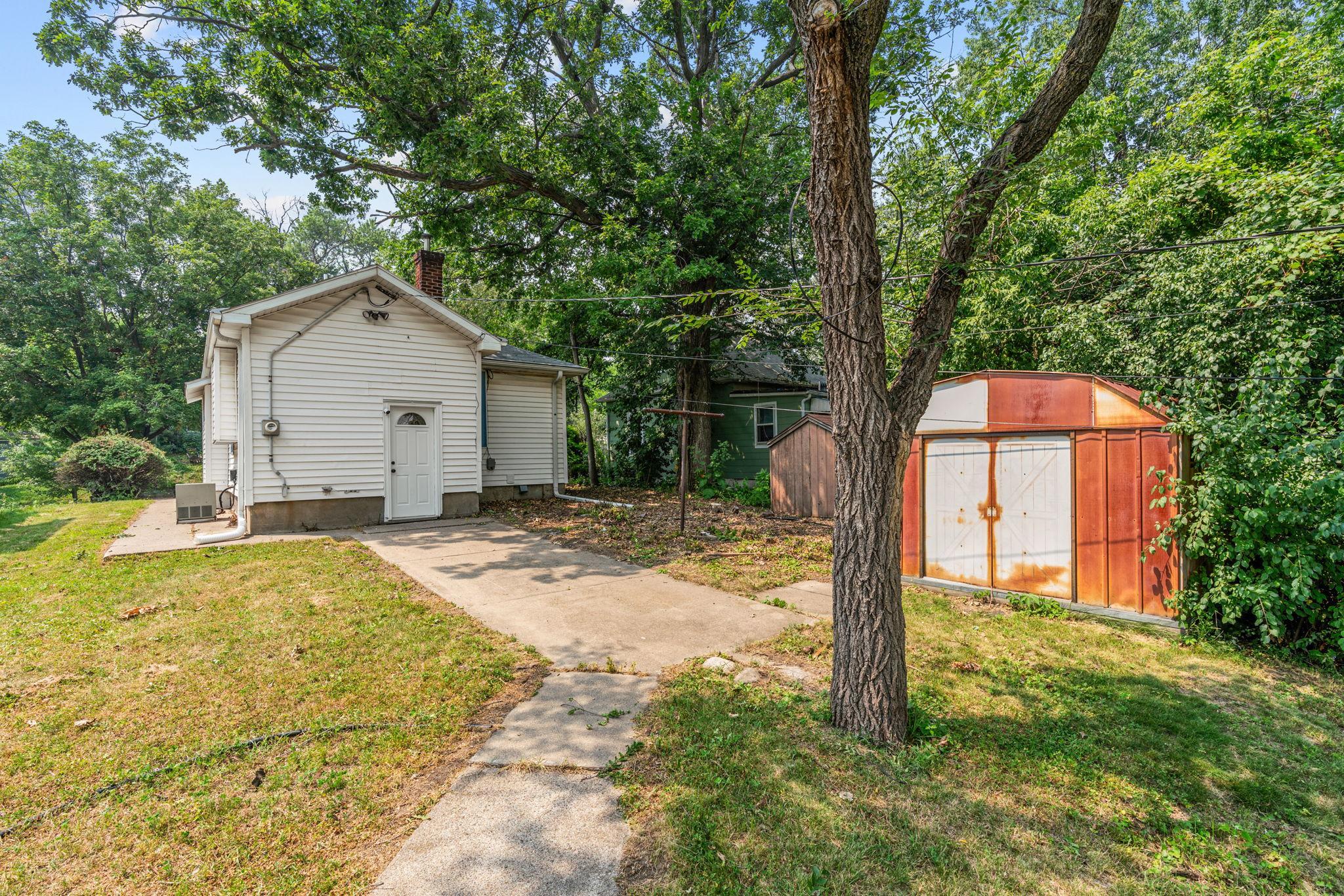 View of Residential at 3550 4th Street, Minneapolis MN 55412, Minneapolis (28 of 34) - Mike Wilen | Minnesota Team Real Estate