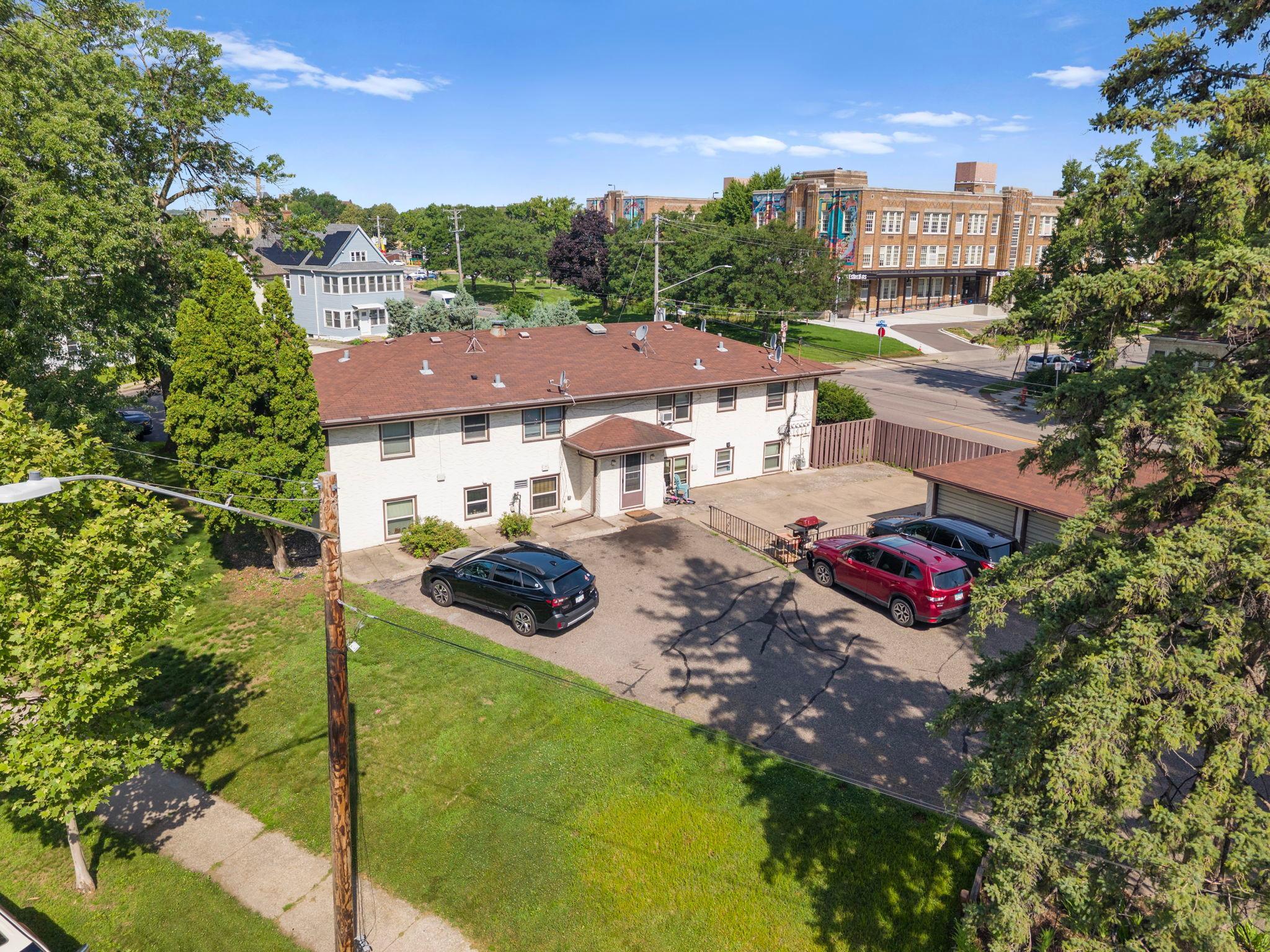 View of Residential Income at 901 4th Street, Minneapolis MN 55413, Minneapolis (35 of 44) - Mike Wilen | Minnesota Team Real Estate