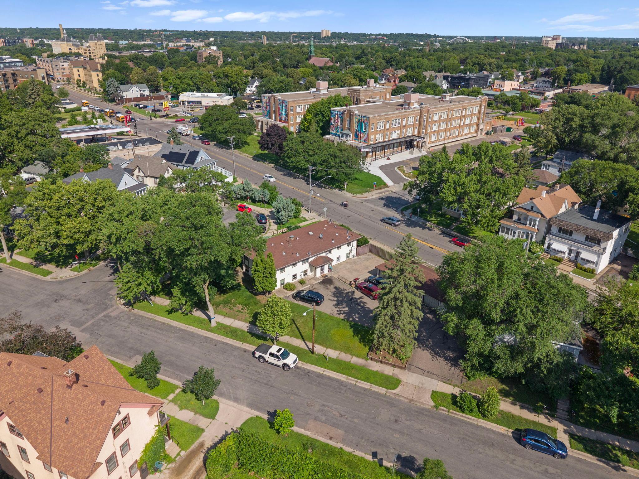 View of Residential Income at 901 4th Street, Minneapolis MN 55413, Minneapolis (34 of 44) - Mike Wilen | Minnesota Team Real Estate