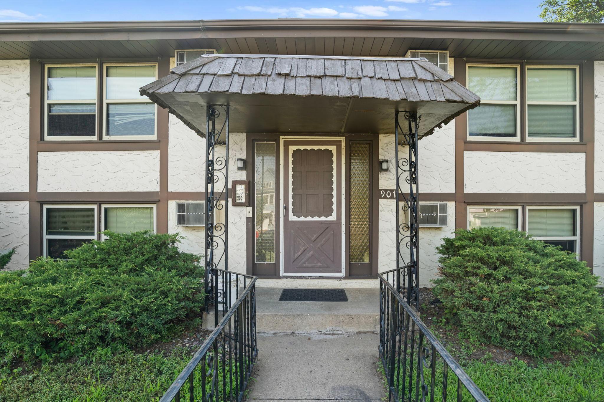 View of Residential Income at 901 4th Street, Minneapolis MN 55413, Minneapolis (31 of 44) - Mike Wilen | Minnesota Team Real Estate