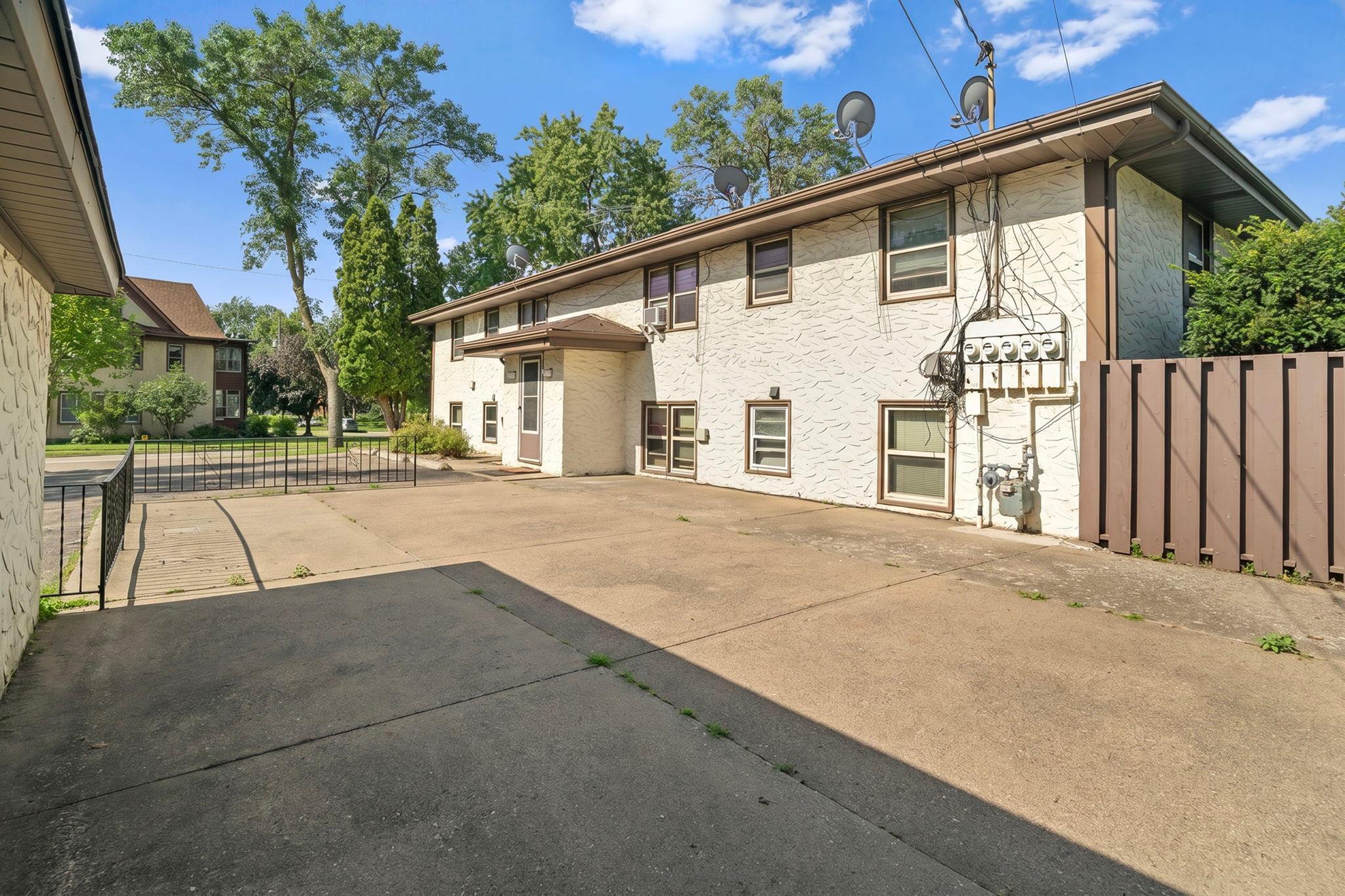 View of Residential Income at 901 4th Street, Minneapolis MN 55413, Minneapolis (27 of 44) - Mike Wilen | Minnesota Team Real Estate