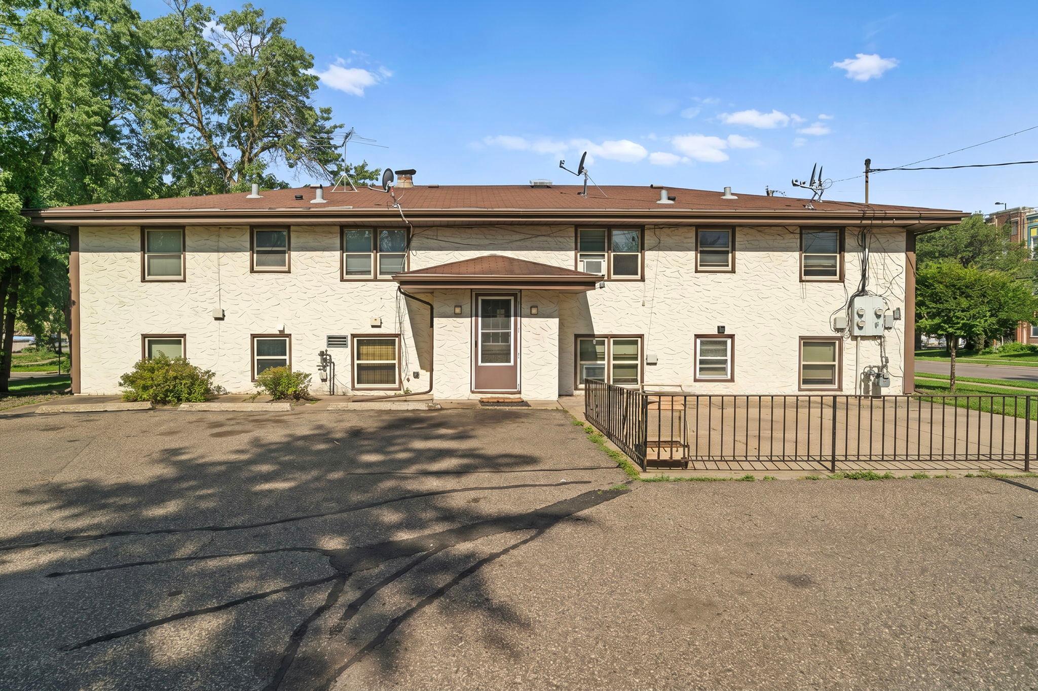 View of Residential Income at 901 4th Street, Minneapolis MN 55413, Minneapolis (25 of 44) - Mike Wilen | Minnesota Team Real Estate