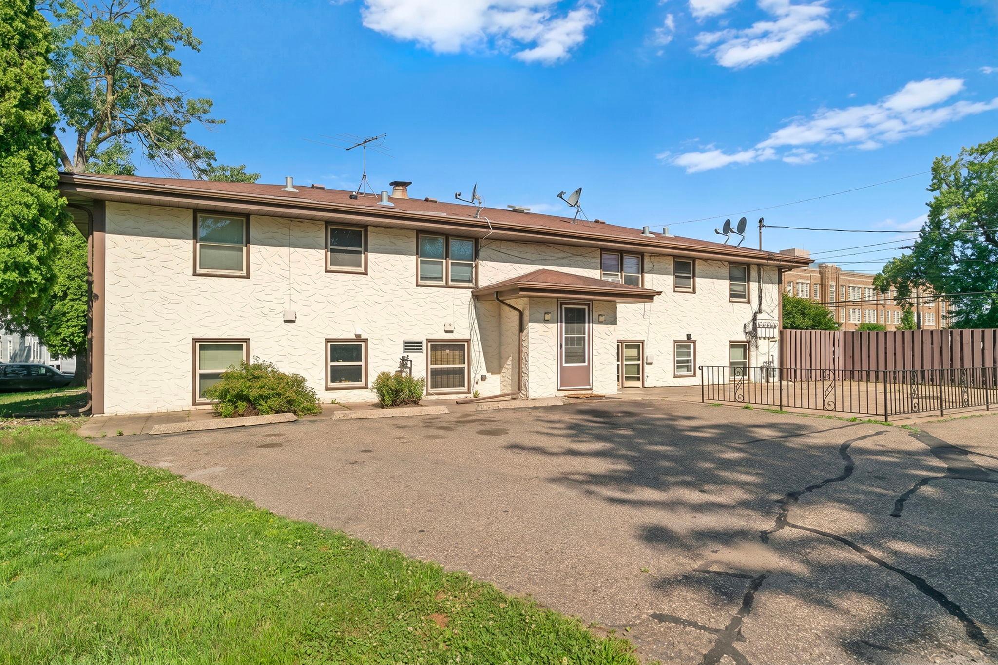 View of Residential Income at 901 4th Street, Minneapolis MN 55413, Minneapolis (24 of 44) - Mike Wilen | Minnesota Team Real Estate