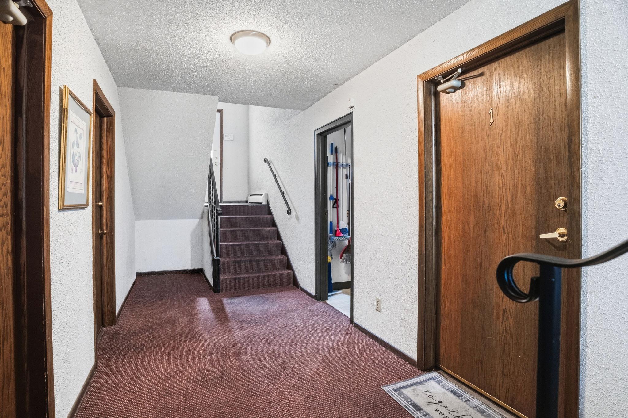 View of Residential Income at 901 4th Street, Minneapolis MN 55413, Minneapolis (19 of 44) - Mike Wilen | Minnesota Team Real Estate