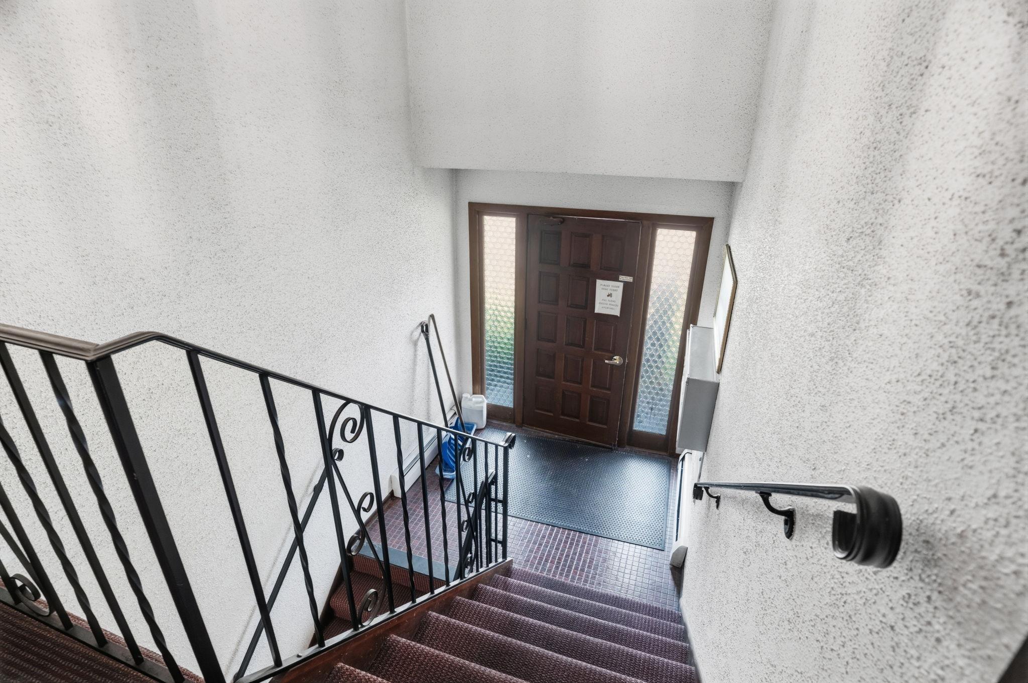 View of Residential Income at 901 4th Street, Minneapolis MN 55413, Minneapolis (17 of 44) - Mike Wilen | Minnesota Team Real Estate