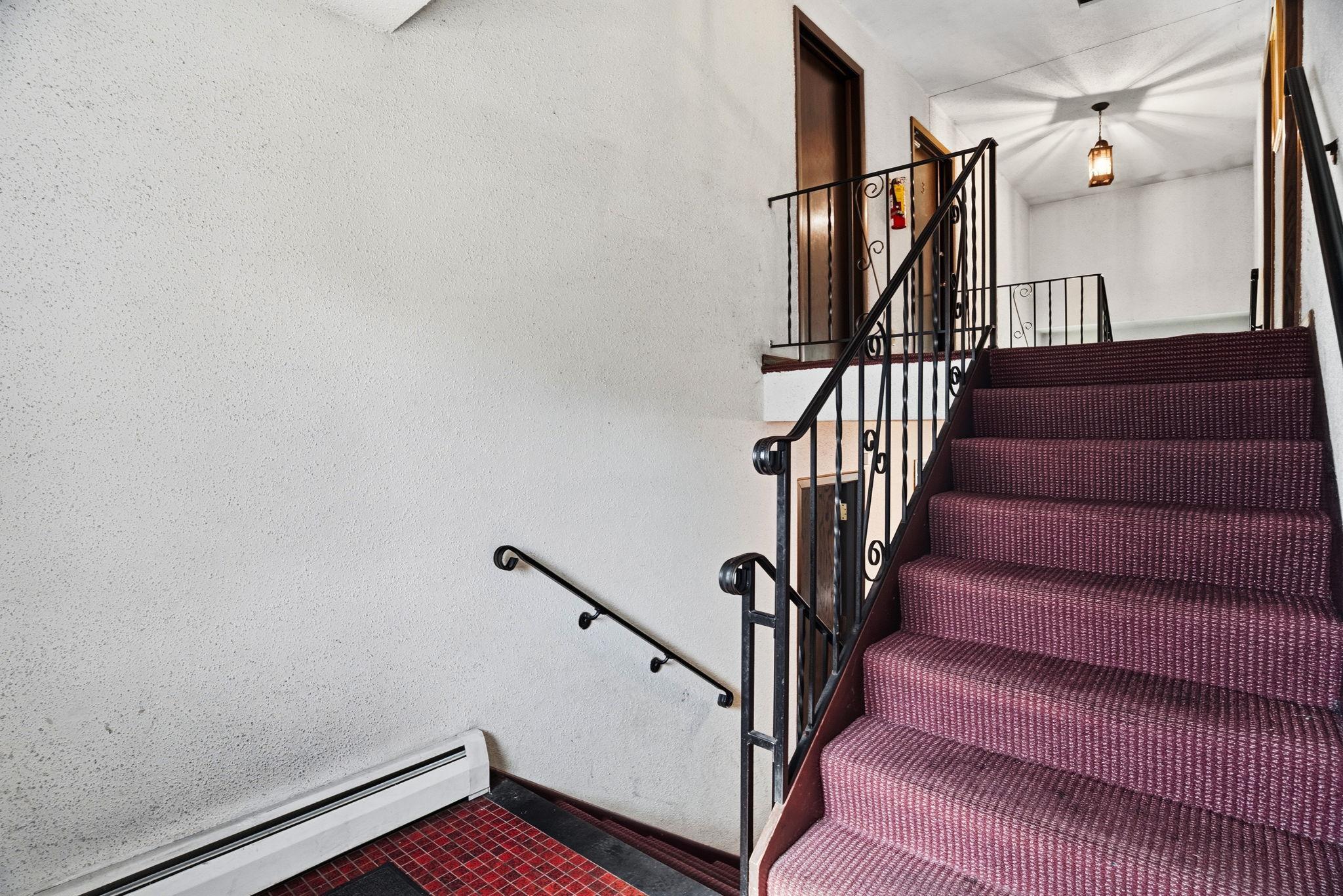 View of Residential Income at 901 4th Street, Minneapolis MN 55413, Minneapolis (15 of 44) - Mike Wilen | Minnesota Team Real Estate