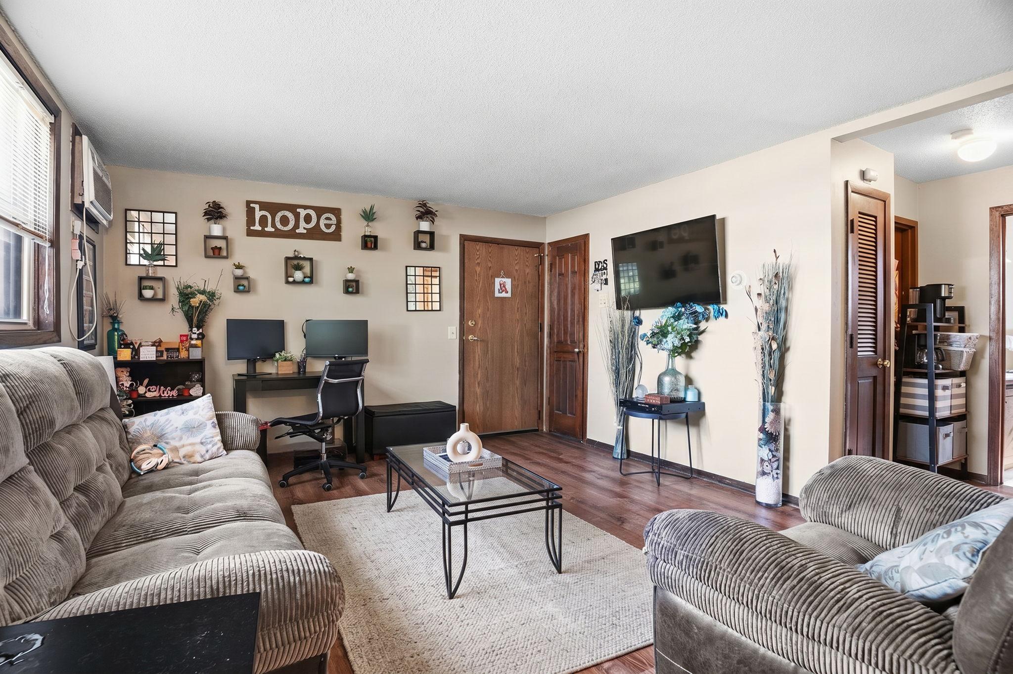 View of Residential Income at 901 4th Street, Minneapolis MN 55413, Minneapolis (6 of 44) - Mike Wilen | Minnesota Team Real Estate