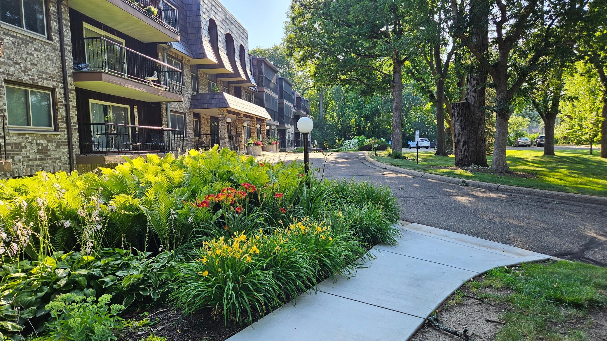 View of Residential at 260 Westview Drive #303, West Saint Paul MN 55118, West Saint Paul (2 of 29) - Mike Wilen | Minnesota Team Real Estate