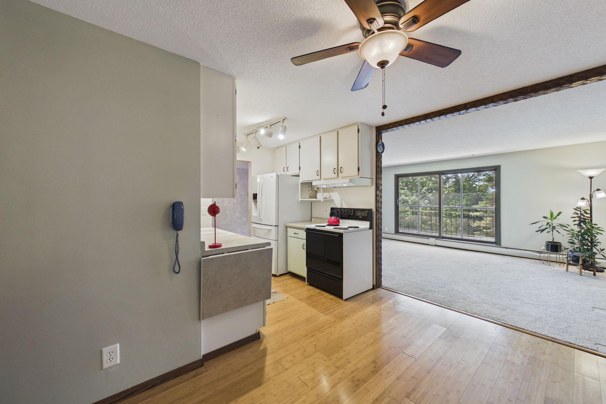 View of Residential at 260 Westview Drive #303, West Saint Paul MN 55118, West Saint Paul (6 of 29) - Mike Wilen | Minnesota Team Real Estate