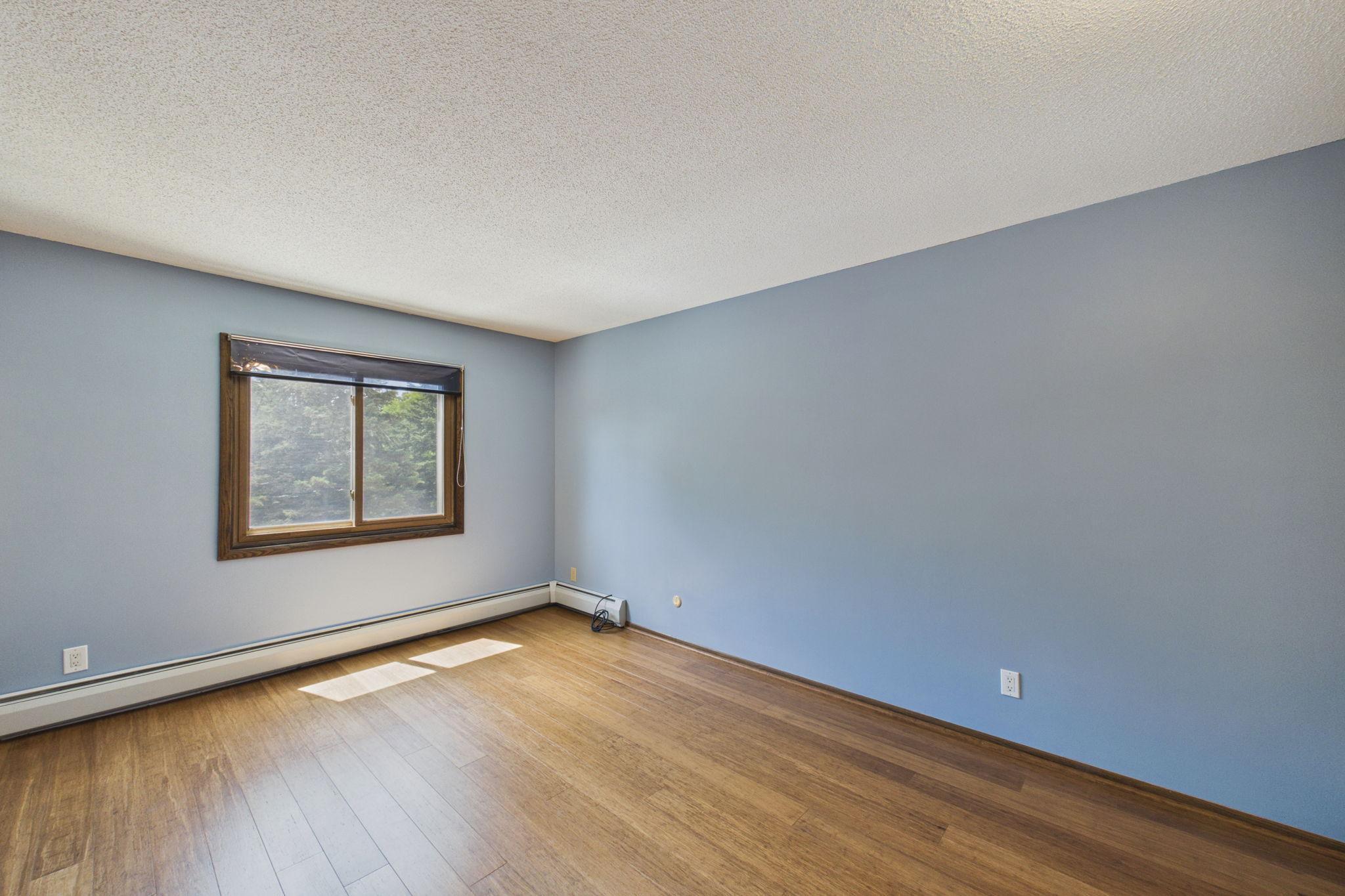 View of Residential at 260 Westview Drive #303, West Saint Paul MN 55118, West Saint Paul (12 of 29) - Mike Wilen | Minnesota Team Real Estate
