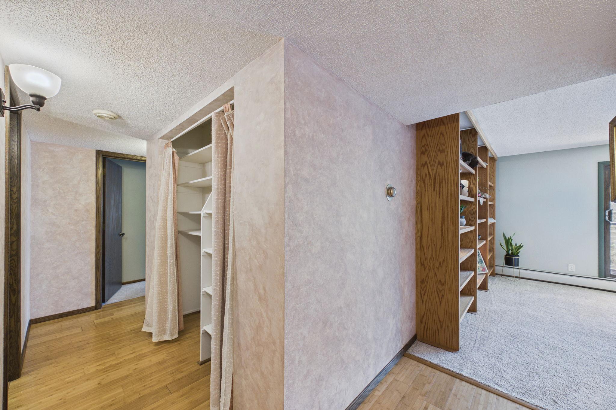 View of Residential at 260 Westview Drive #303, West Saint Paul MN 55118, West Saint Paul (15 of 29) - Mike Wilen | Minnesota Team Real Estate