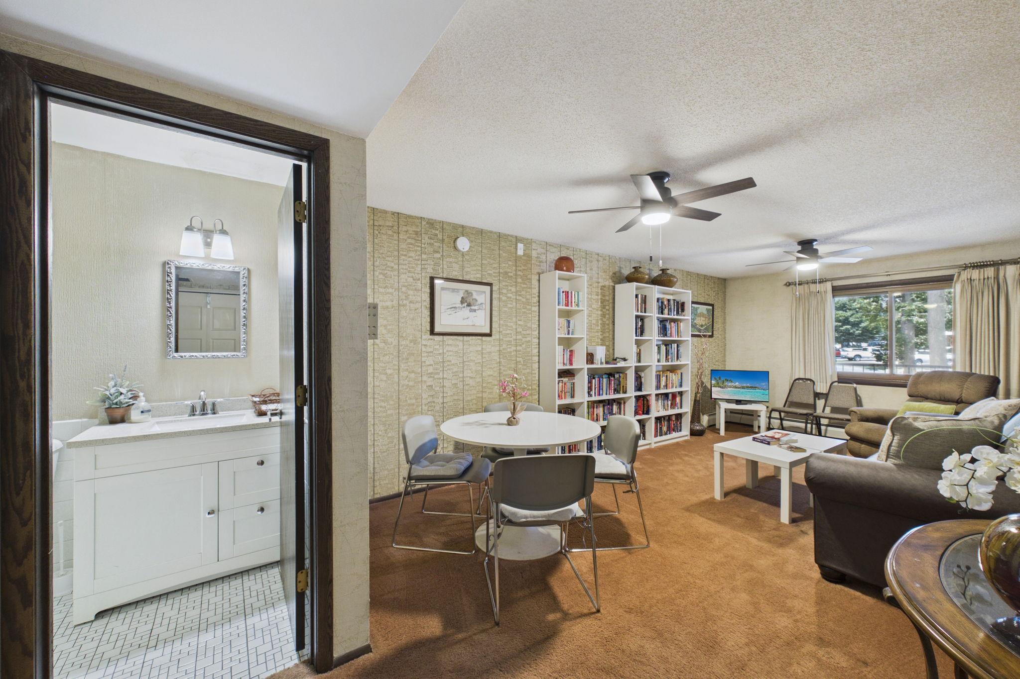 View of Residential at 260 Westview Drive #303, West Saint Paul MN 55118, West Saint Paul (20 of 29) - Mike Wilen | Minnesota Team Real Estate