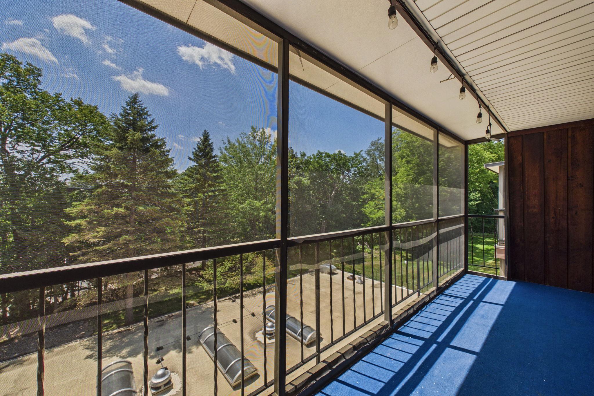 View of Residential at 260 Westview Drive #303, West Saint Paul MN 55118, West Saint Paul (17 of 29) - Mike Wilen | Minnesota Team Real Estate