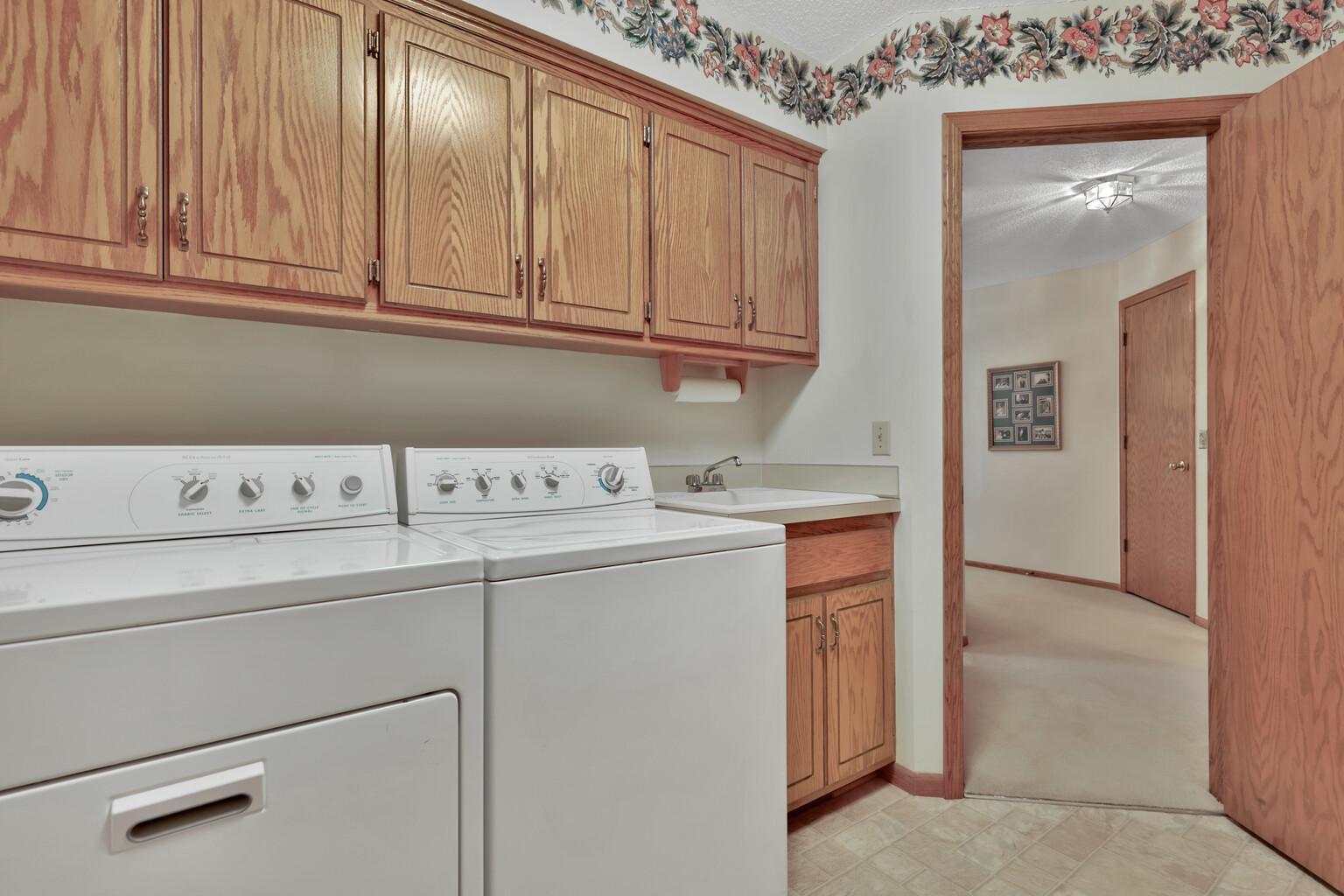 View of Residential at 1123 Lois Court, Shoreview MN 55126, Shoreview (57 of 58) - Mike Wilen | Minnesota Team Real Estate