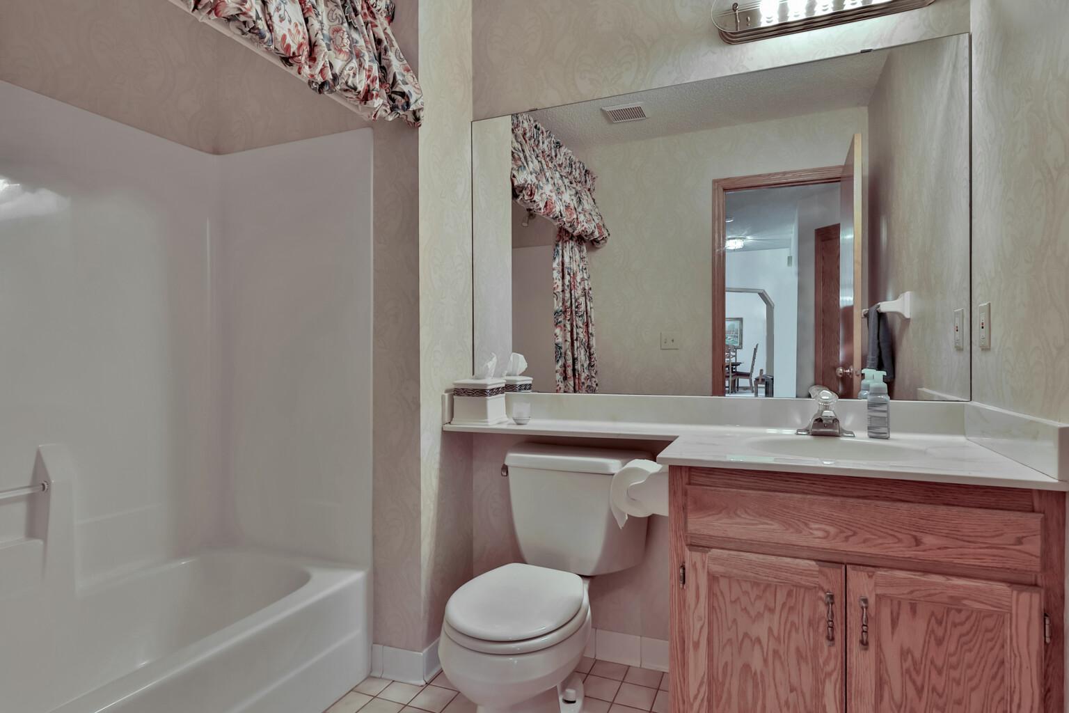 View of Residential at 1123 Lois Court, Shoreview MN 55126, Shoreview (55 of 58) - Mike Wilen | Minnesota Team Real Estate