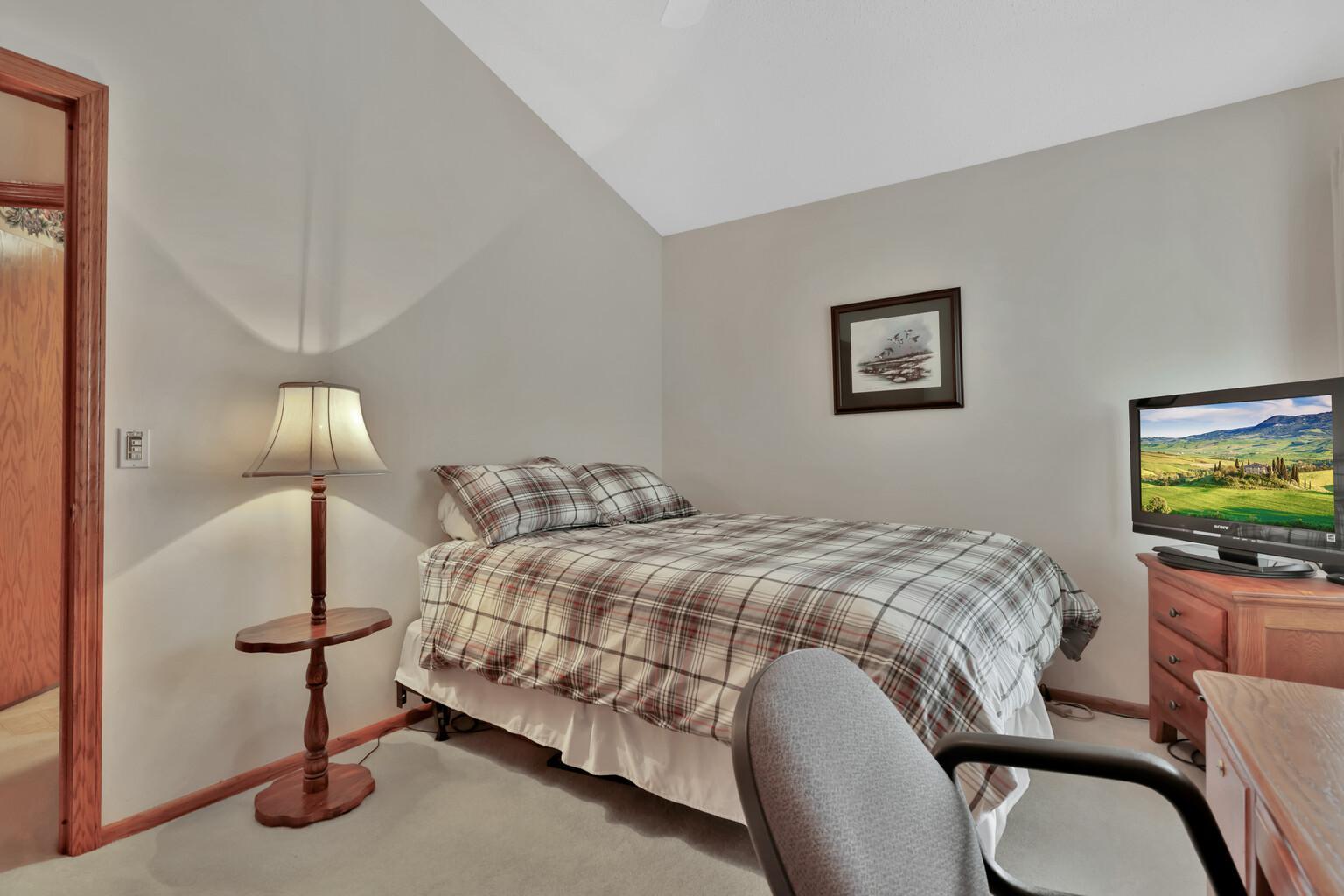 View of Residential at 1123 Lois Court, Shoreview MN 55126, Shoreview (54 of 58) - Mike Wilen | Minnesota Team Real Estate