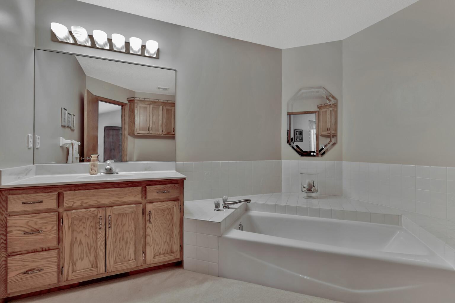 View of Residential at 1123 Lois Court, Shoreview MN 55126, Shoreview (49 of 58) - Mike Wilen | Minnesota Team Real Estate