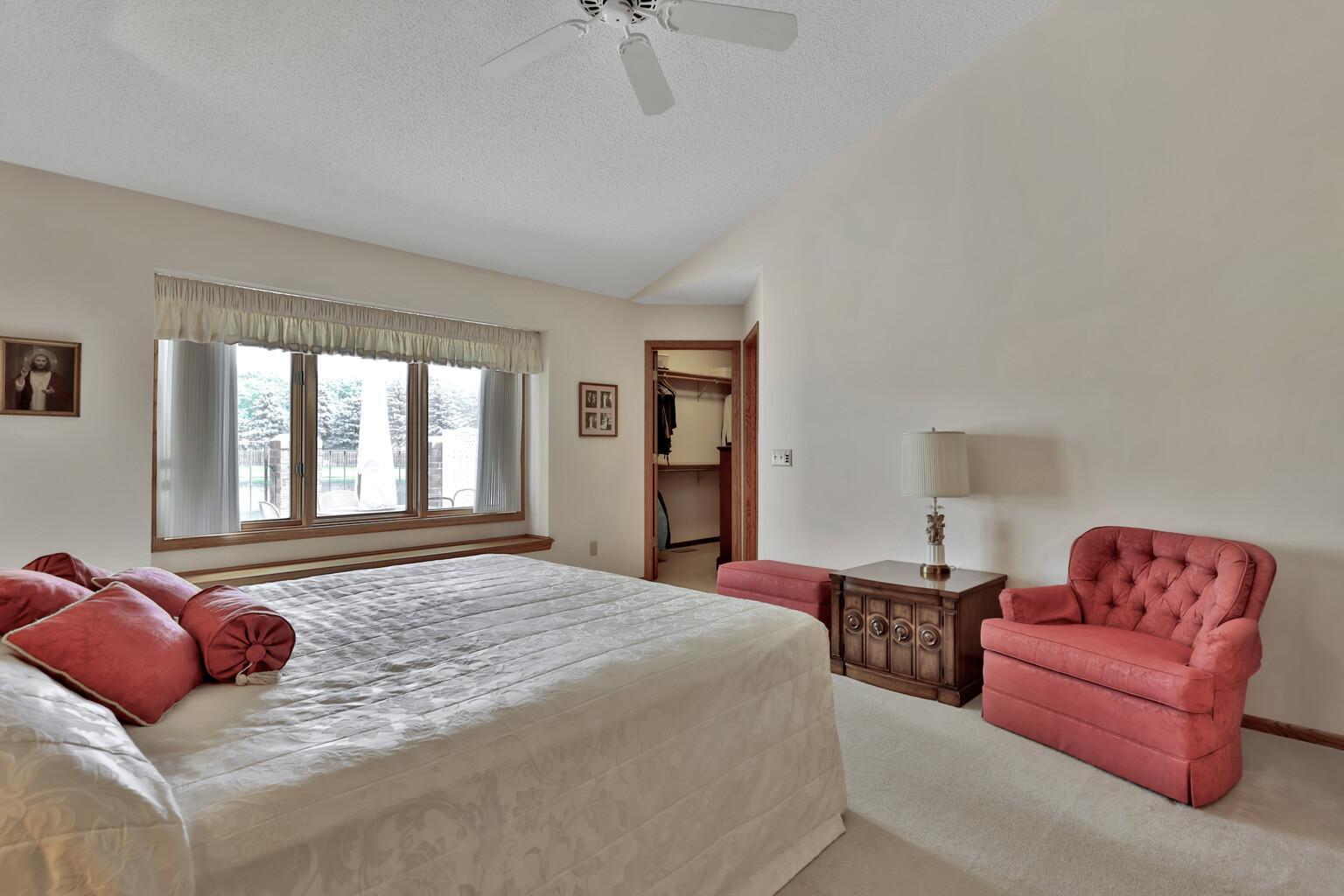 View of Residential at 1123 Lois Court, Shoreview MN 55126, Shoreview (46 of 58) - Mike Wilen | Minnesota Team Real Estate