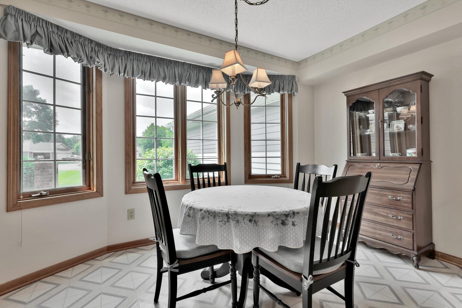View of Residential at 1123 Lois Court, Shoreview MN 55126, Shoreview (33 of 58) - Mike Wilen | Minnesota Team Real Estate