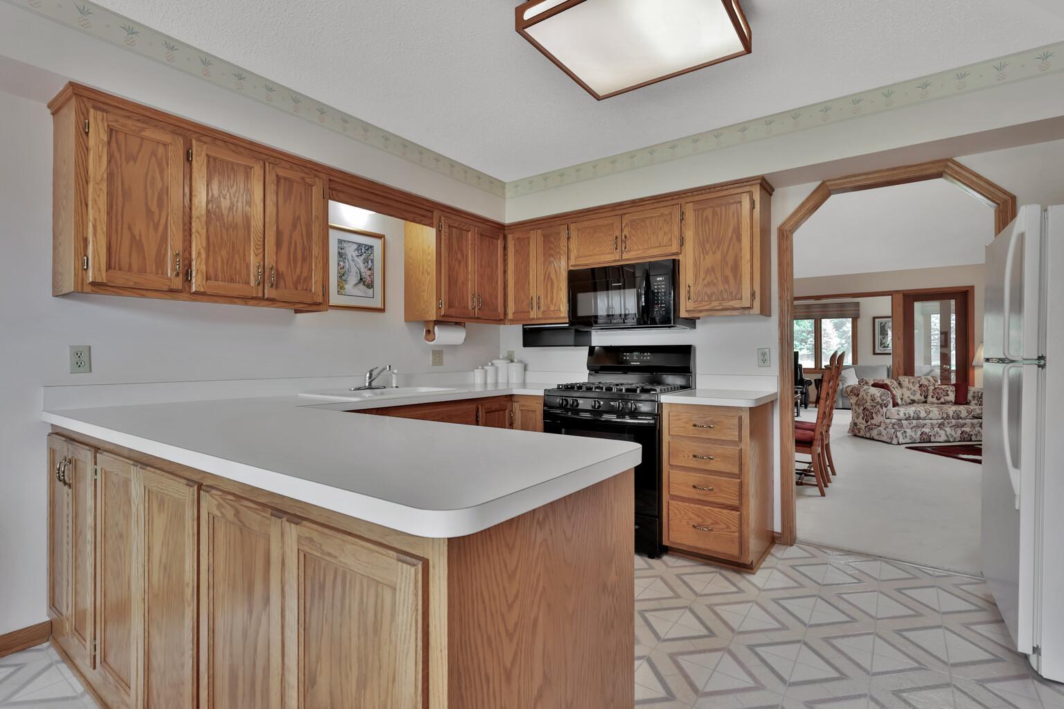 View of Residential at 1123 Lois Court, Shoreview MN 55126, Shoreview (30 of 58) - Mike Wilen | Minnesota Team Real Estate