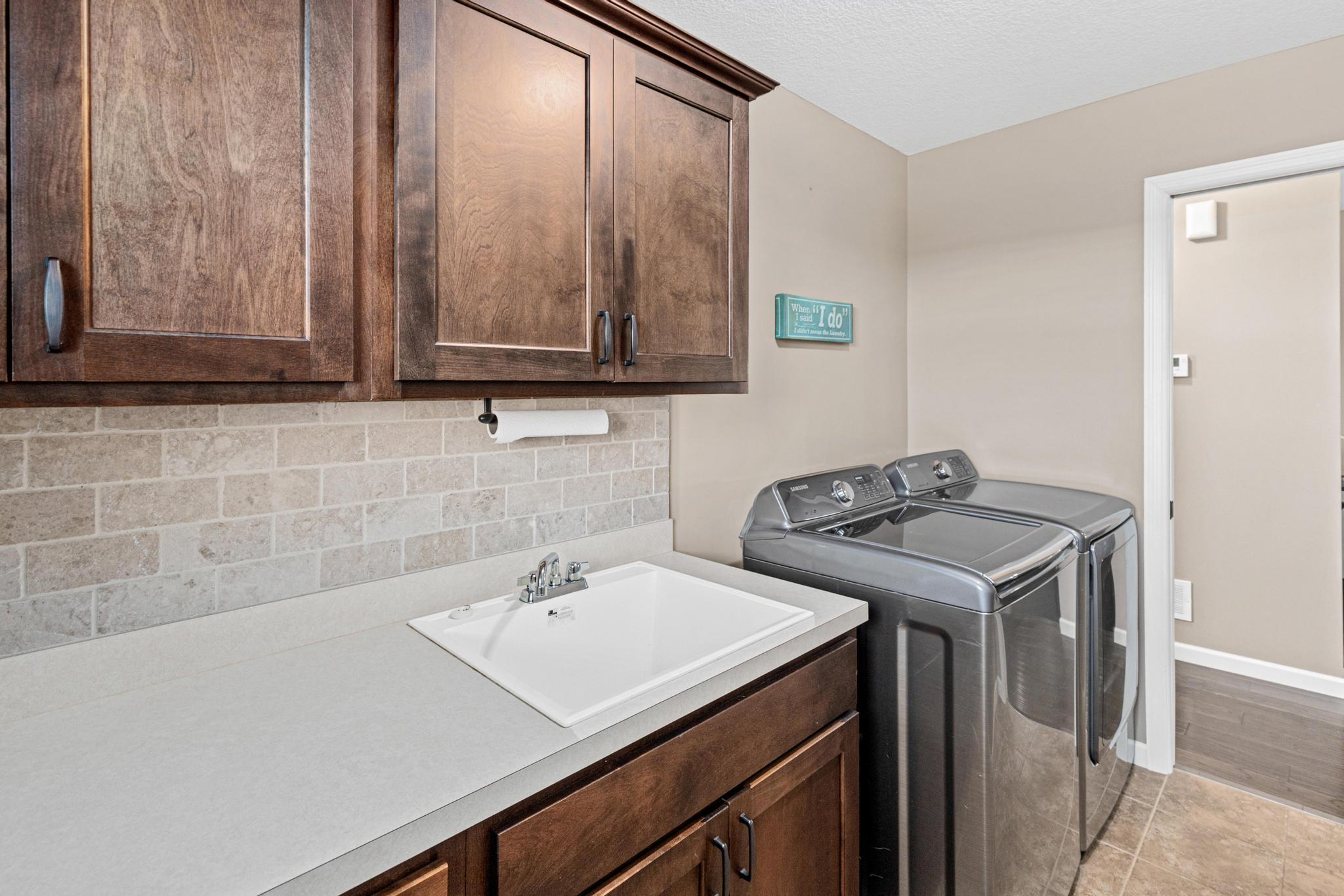 View of Residential at 914 Prestwick Drive, Belle Plaine MN 56011, Belle Plaine (17 of 33) - Mike Wilen | Minnesota Team Real Estate