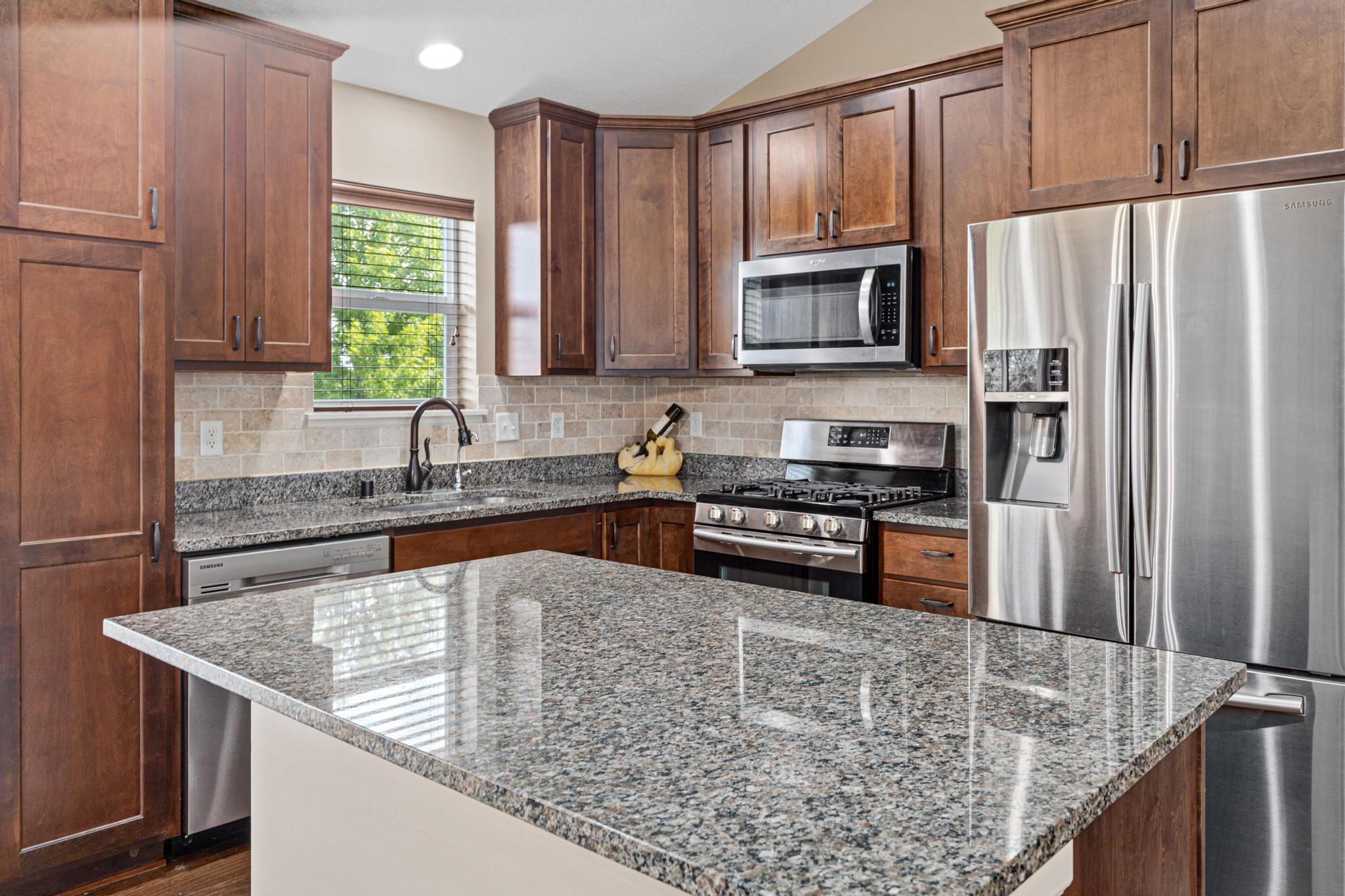 View of Residential at 914 Prestwick Drive, Belle Plaine MN 56011, Belle Plaine (14 of 33) - Mike Wilen | Minnesota Team Real Estate