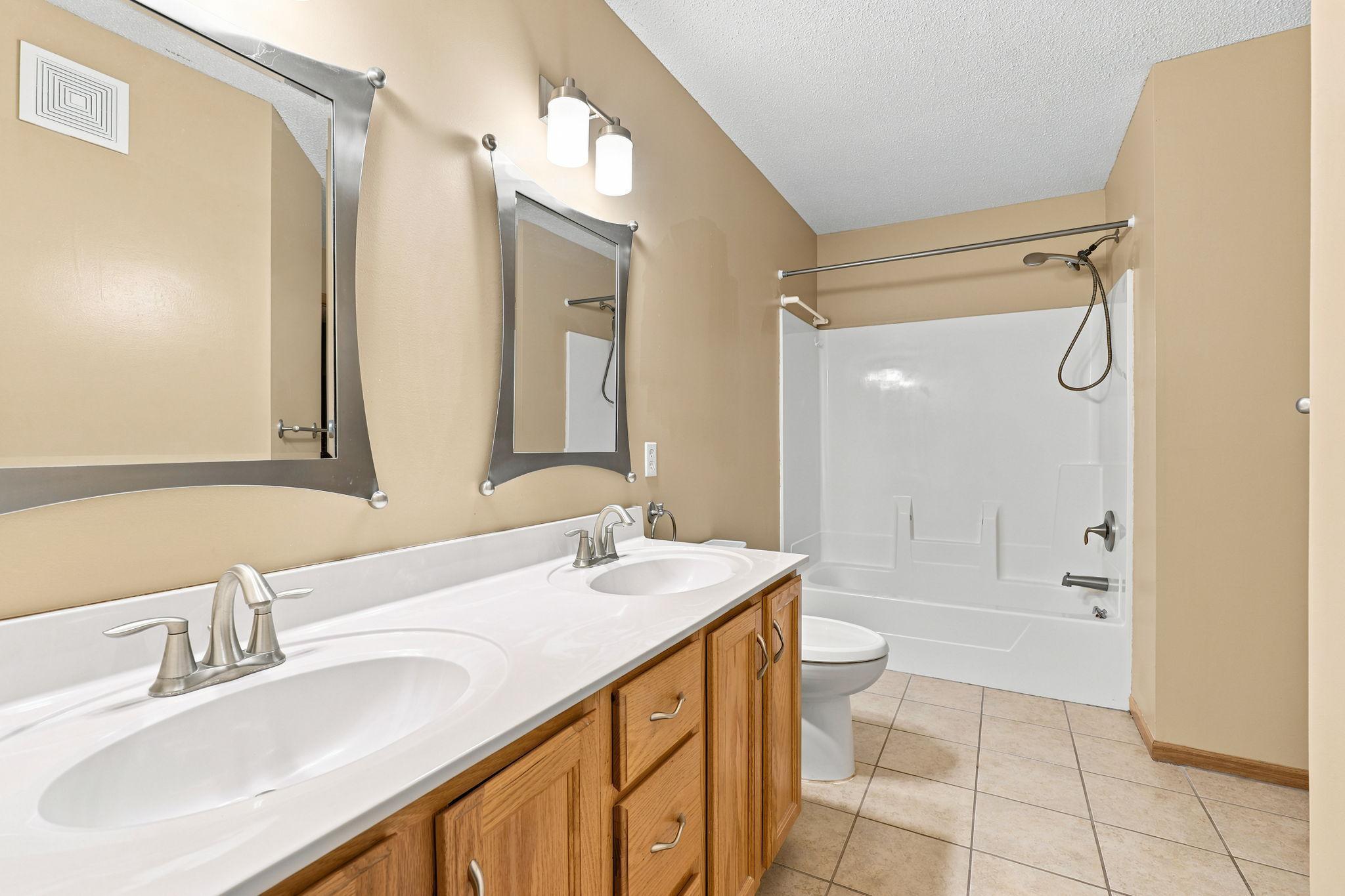 View of Residential at 1863 Riverwood Drive #14, Burnsville MN 55337, Burnsville (14 of 23) - Mike Wilen | Minnesota Team Real Estate