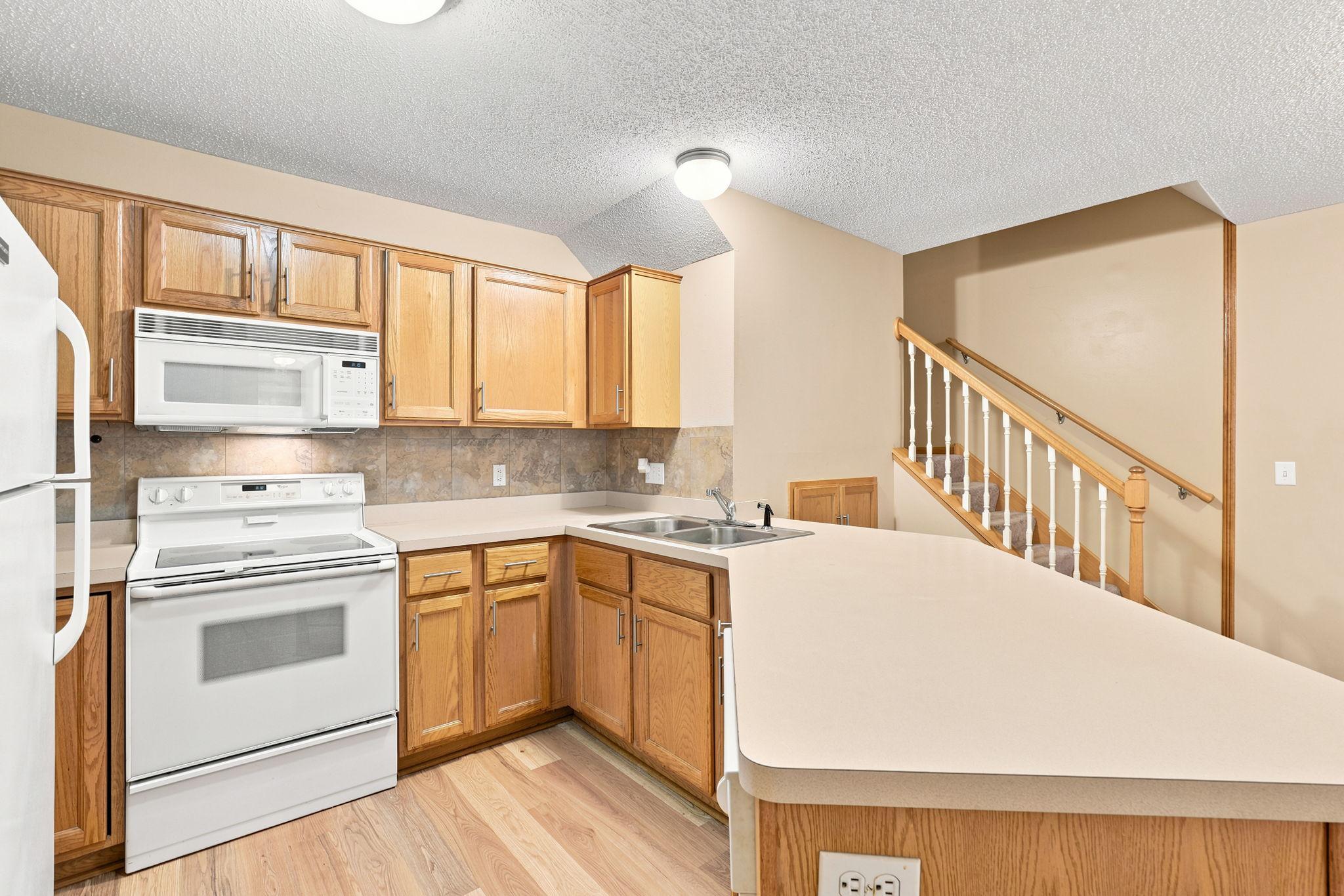 View of Residential at 1863 Riverwood Drive #14, Burnsville MN 55337, Burnsville (7 of 23) - Mike Wilen | Minnesota Team Real Estate
