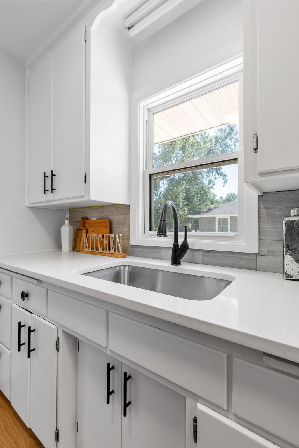 View of Residential at 11346 Norway Street, Coon Rapids MN 55448, Coon Rapids (21 of 50) - Mike Wilen | Minnesota Team Real Estate