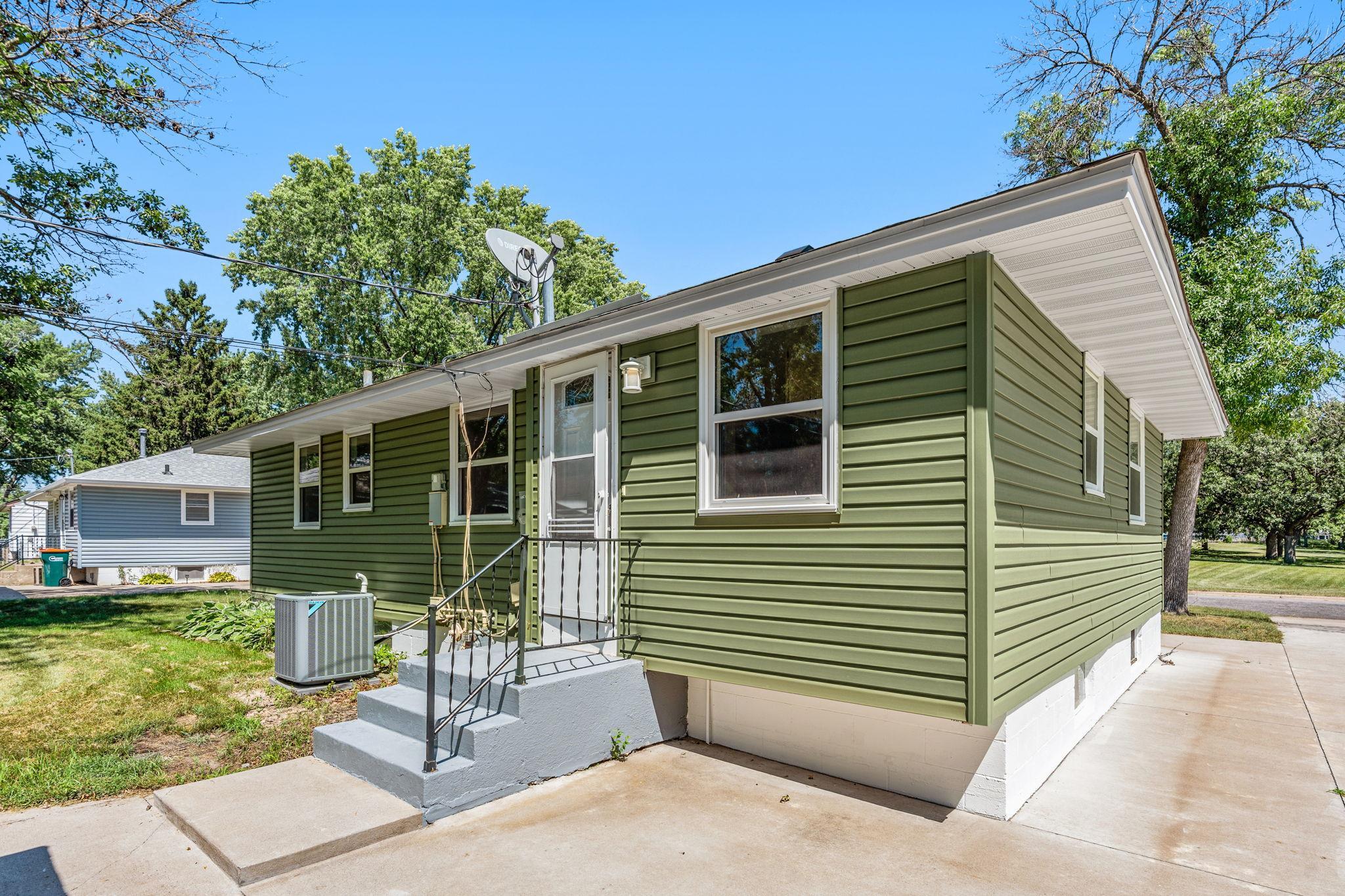 View of Residential at 11346 Norway Street, Coon Rapids MN 55448, Coon Rapids (45 of 50) - Mike Wilen | Minnesota Team Real Estate