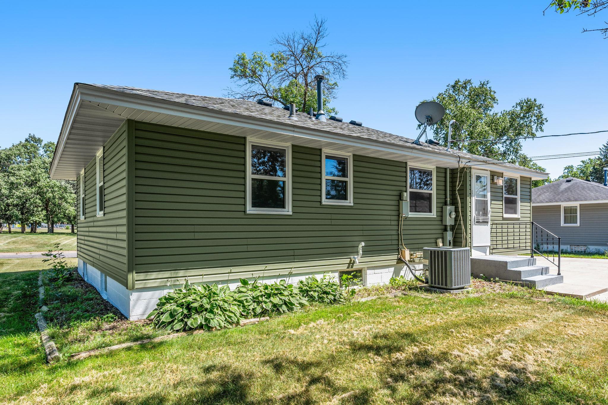 View of Residential at 11346 Norway Street, Coon Rapids MN 55448, Coon Rapids (44 of 50) - Mike Wilen | Minnesota Team Real Estate